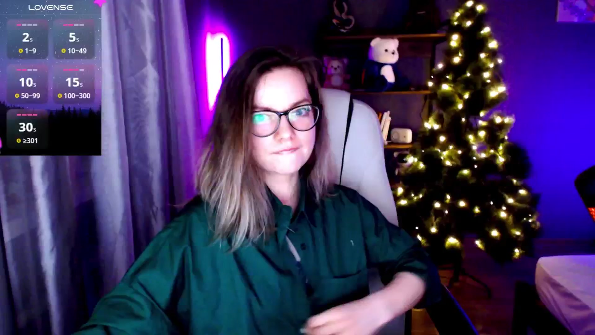 Gallery image thumbnail from MewTwo's myfreecams stream on, 01/11/2025, 23:35 image 6 of 20