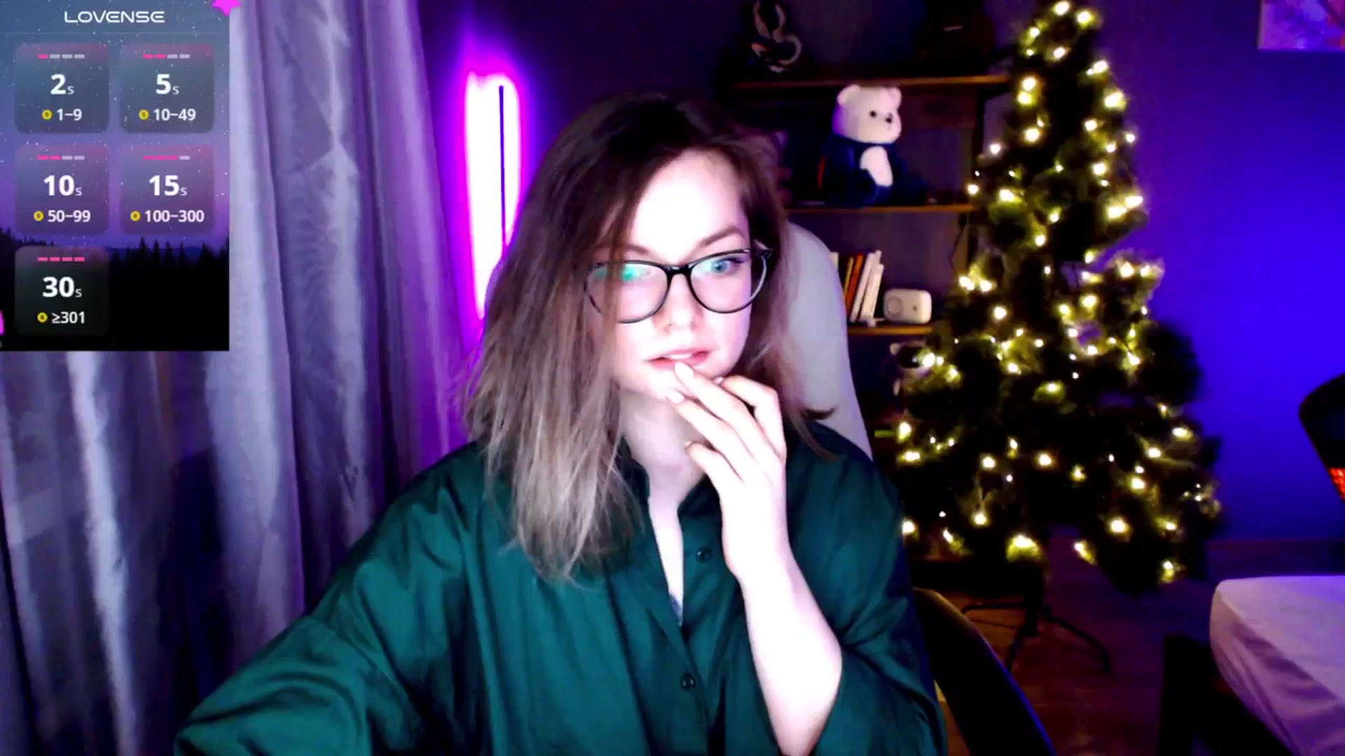 Gallery image thumbnail from MewTwo's myfreecams stream on, 01/11/2025, 23:35 image 10 of 20