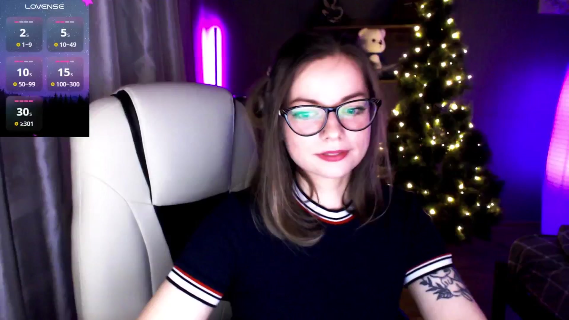 Gallery image thumbnail from MewTwo's myfreecams stream on, 01/17/2025, 22:31 image 8 of 20