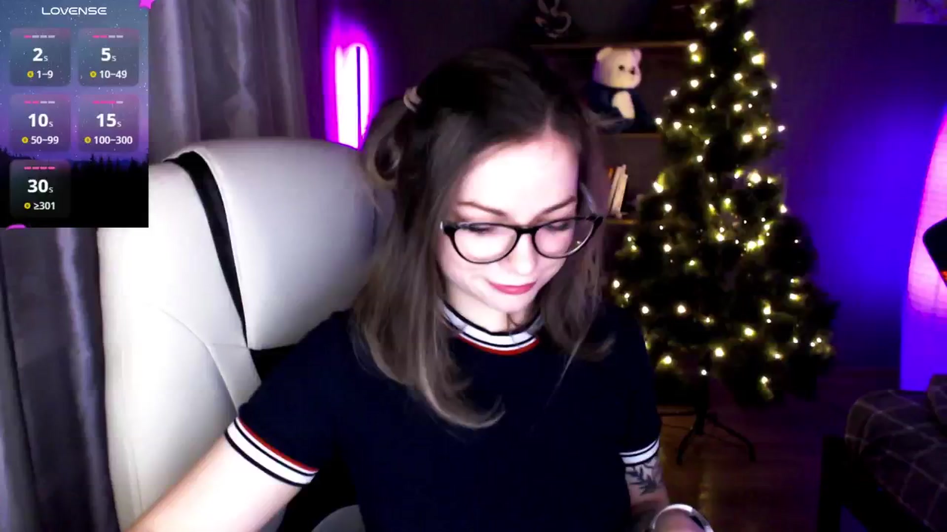 Gallery image thumbnail from MewTwo's myfreecams stream on, 01/17/2025, 22:31 image 1 of 20
