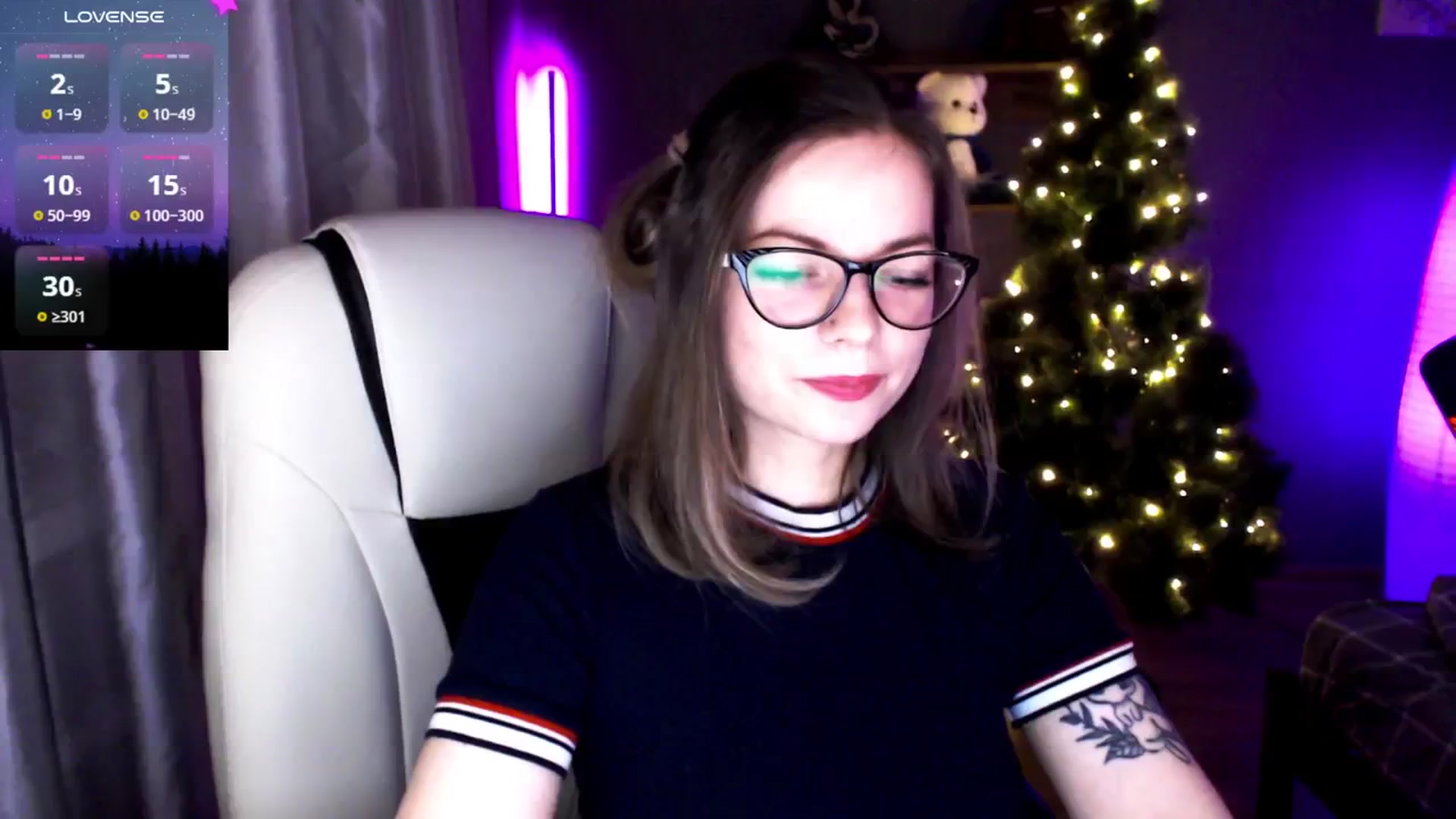 Gallery image thumbnail from MewTwo's myfreecams stream on, 01/17/2025, 22:31 image 4 of 20