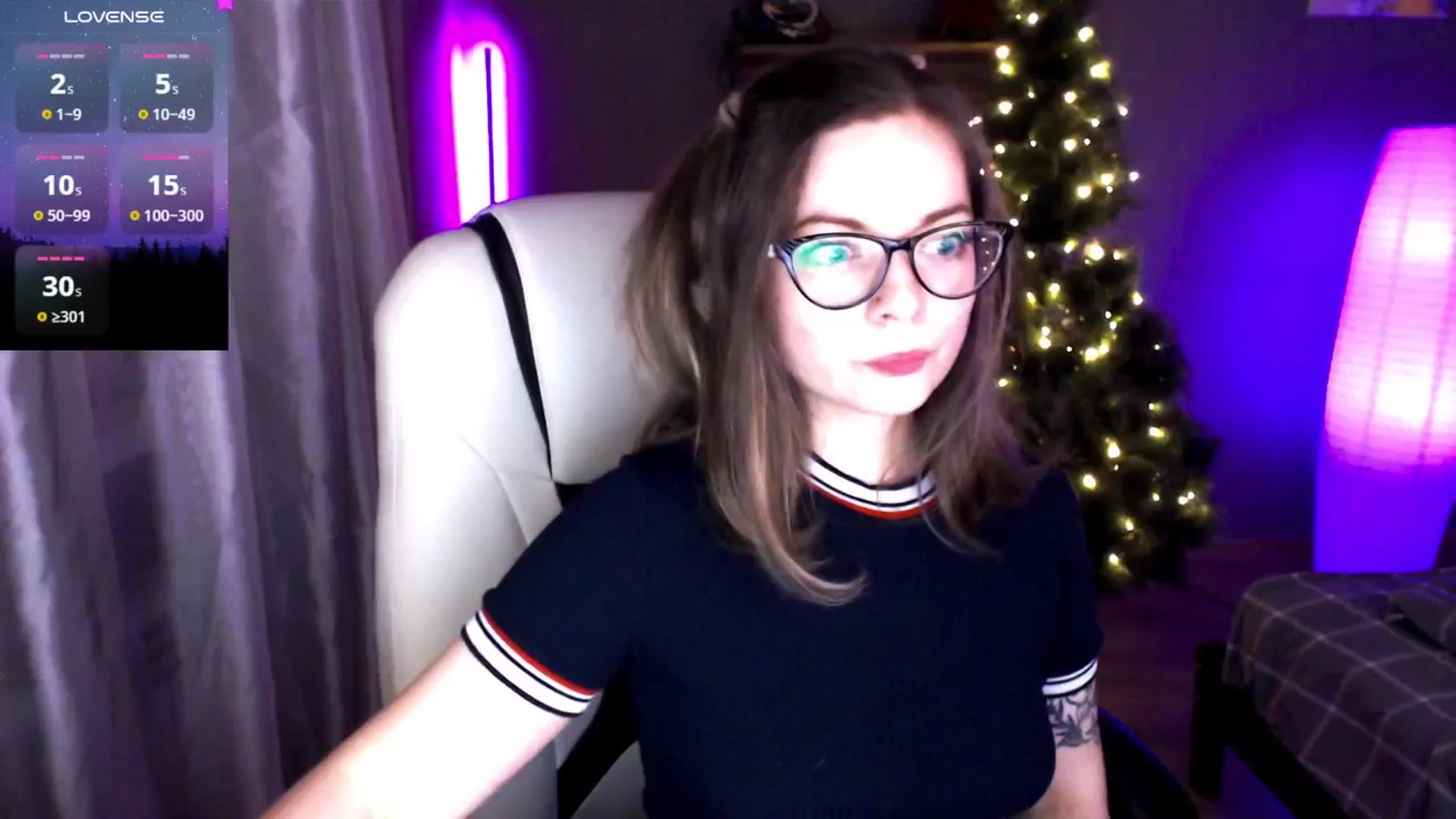 Gallery image thumbnail from MewTwo's myfreecams stream on, 01/18/2025, 24:53 image 9 of 20