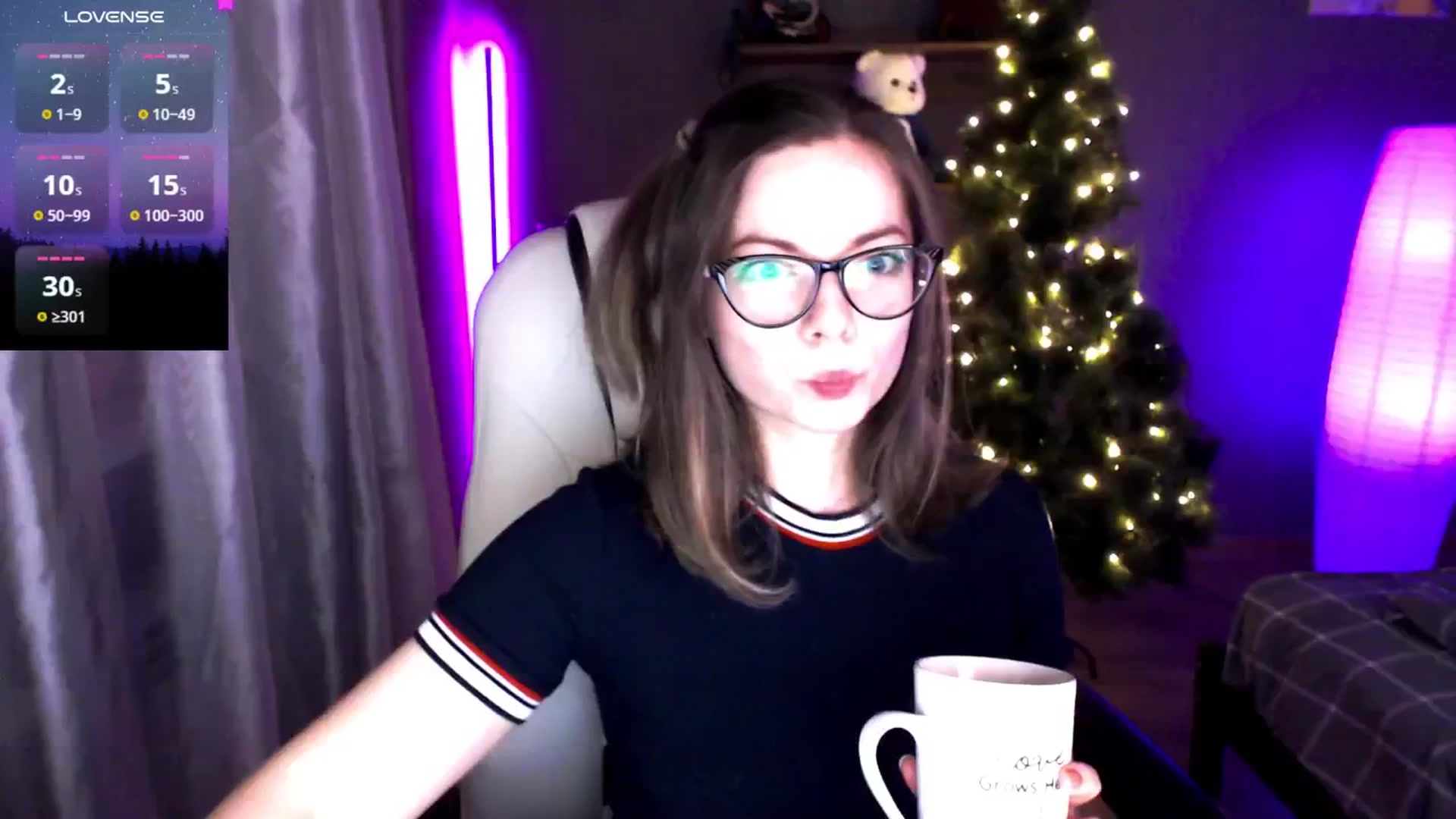 Gallery image thumbnail from MewTwo's myfreecams stream on, 01/18/2025, 24:53 image 15 of 20