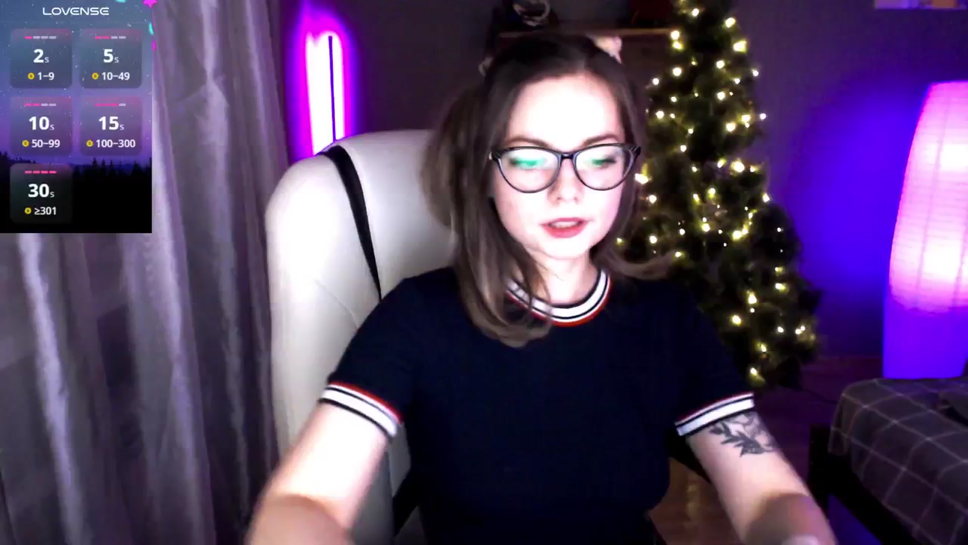 Gallery image thumbnail from MewTwo's myfreecams stream on, 01/18/2025, 24:53 image 10 of 20