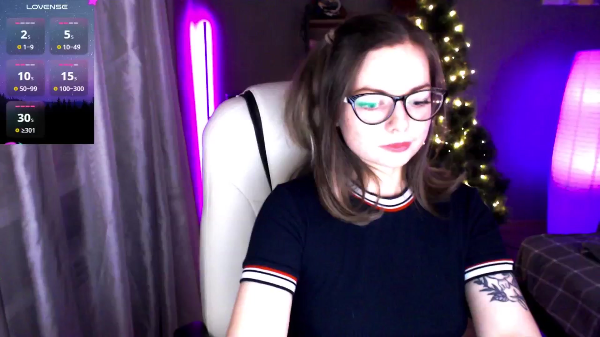 Gallery image thumbnail from MewTwo's myfreecams stream on, 01/18/2025, 24:53 image 9 of 20