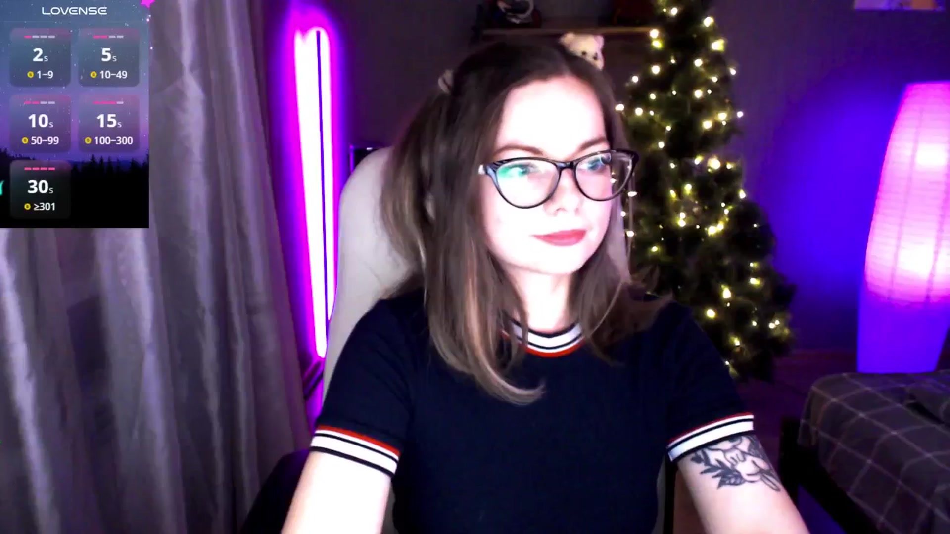 Gallery image thumbnail from MewTwo's myfreecams stream on, 01/18/2025, 24:53 image 15 of 20