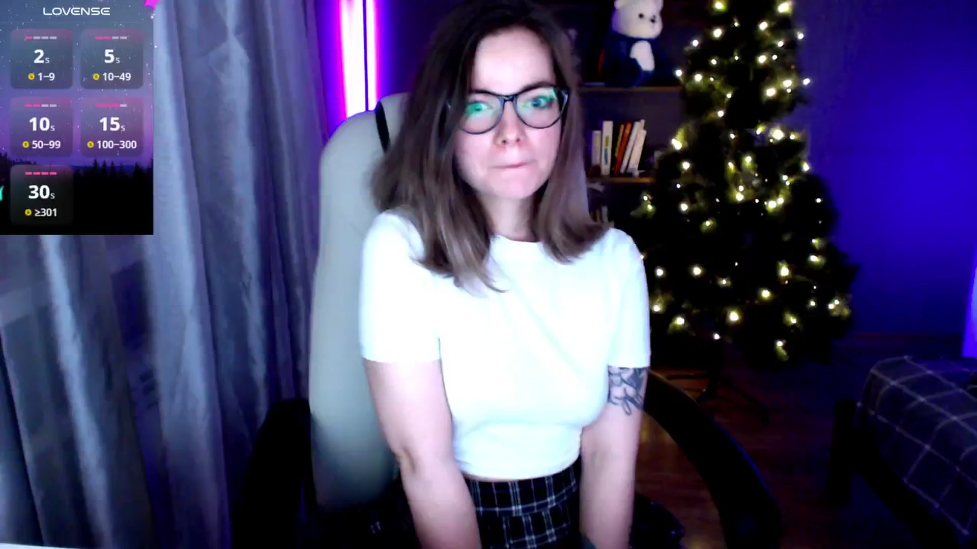 Gallery image thumbnail from MewTwo's myfreecams stream on, 01/19/2025, 24:18 image 9 of 20