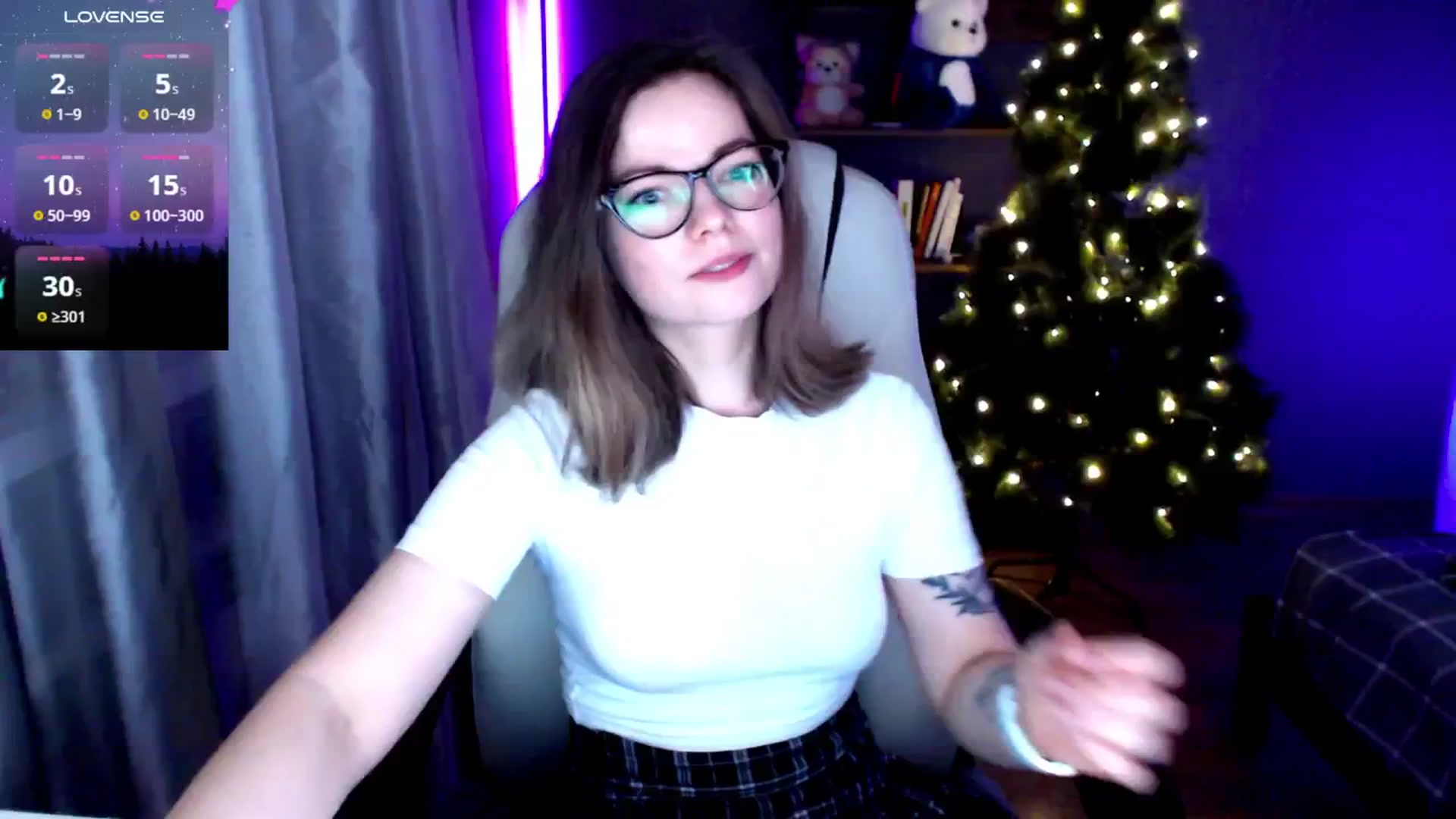 Gallery image thumbnail from MewTwo's myfreecams stream on, 01/19/2025, 24:18 image 15 of 20