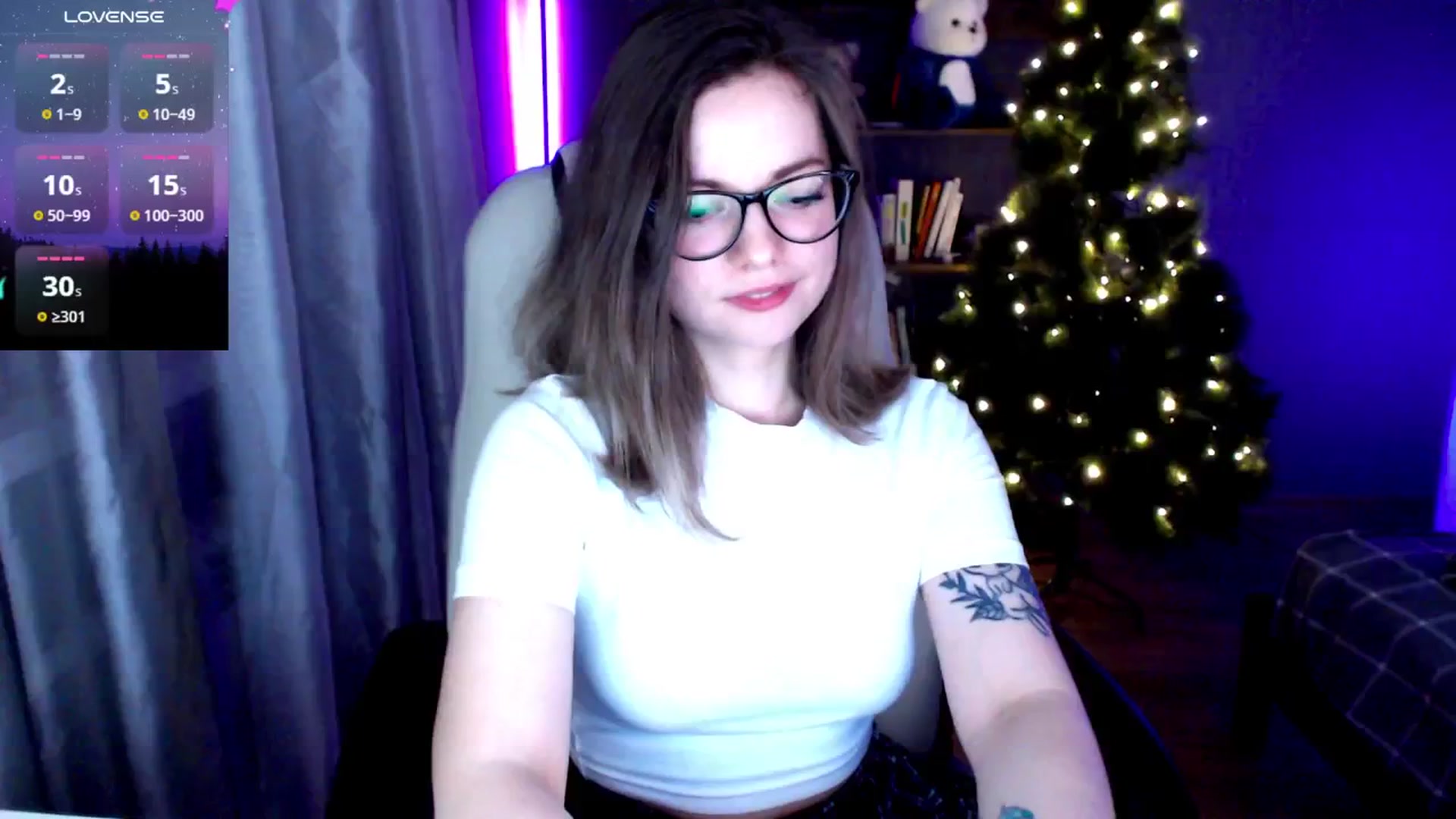 Gallery image thumbnail from MewTwo's myfreecams stream on, 01/19/2025, 24:18 image 12 of 20
