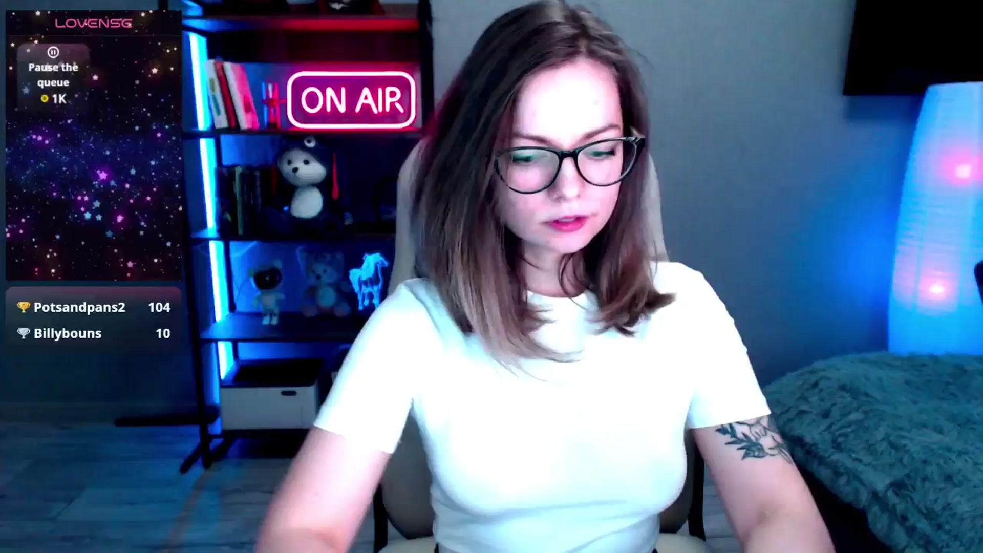 Gallery image thumbnail from MewTwo's myfreecams stream on, 02/10/2025, 15:20 image 13 of 20