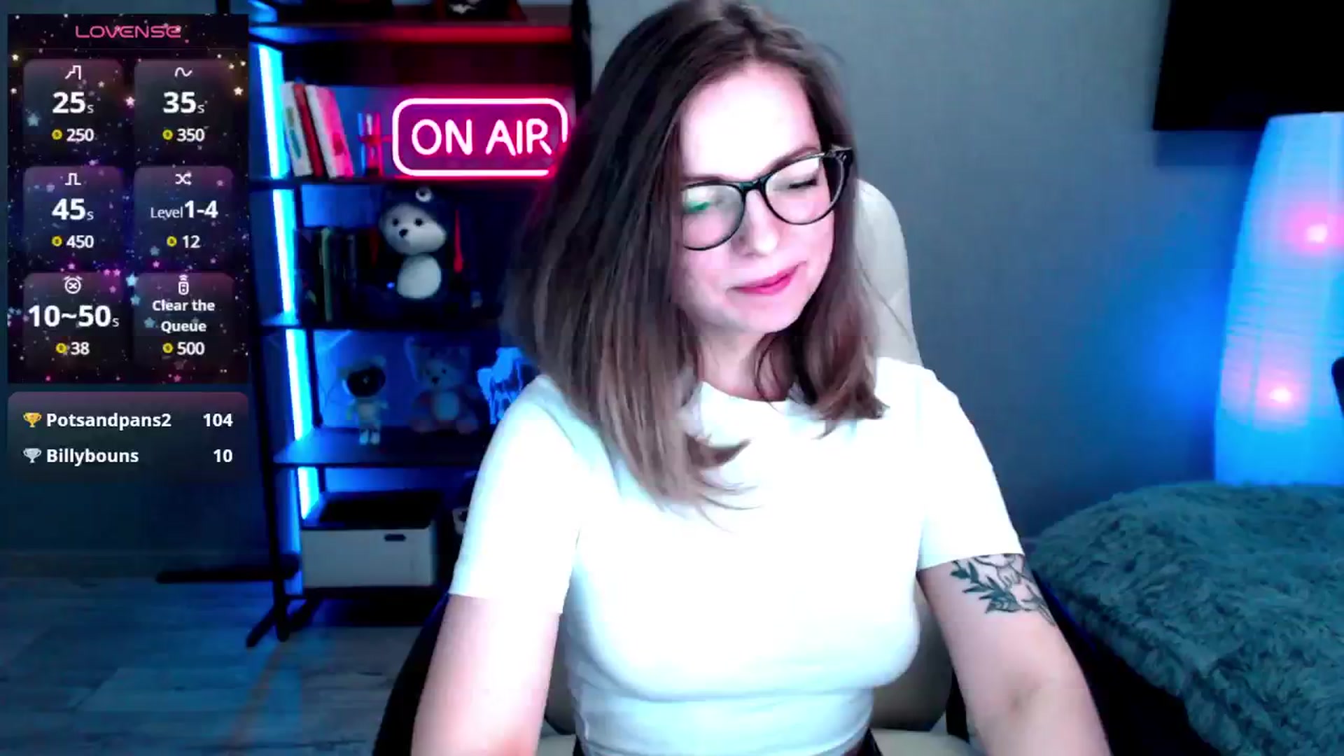 Gallery image thumbnail from MewTwo's myfreecams stream on, 02/10/2025, 15:20 image 15 of 20