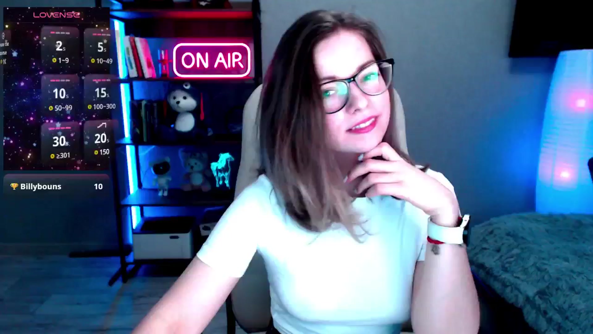 Gallery image thumbnail from MewTwo's myfreecams stream on, 02/10/2025, 15:20 image 2 of 20