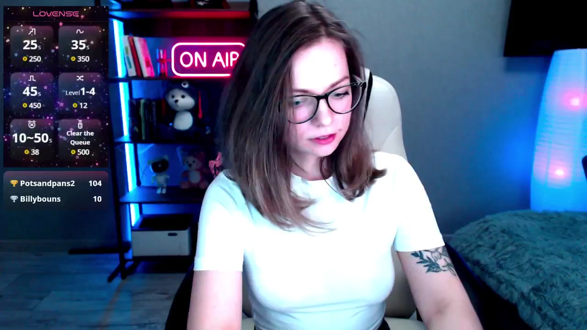 Gallery image thumbnail from MewTwo's myfreecams stream on, 02/10/2025, 15:20 image 12 of 20