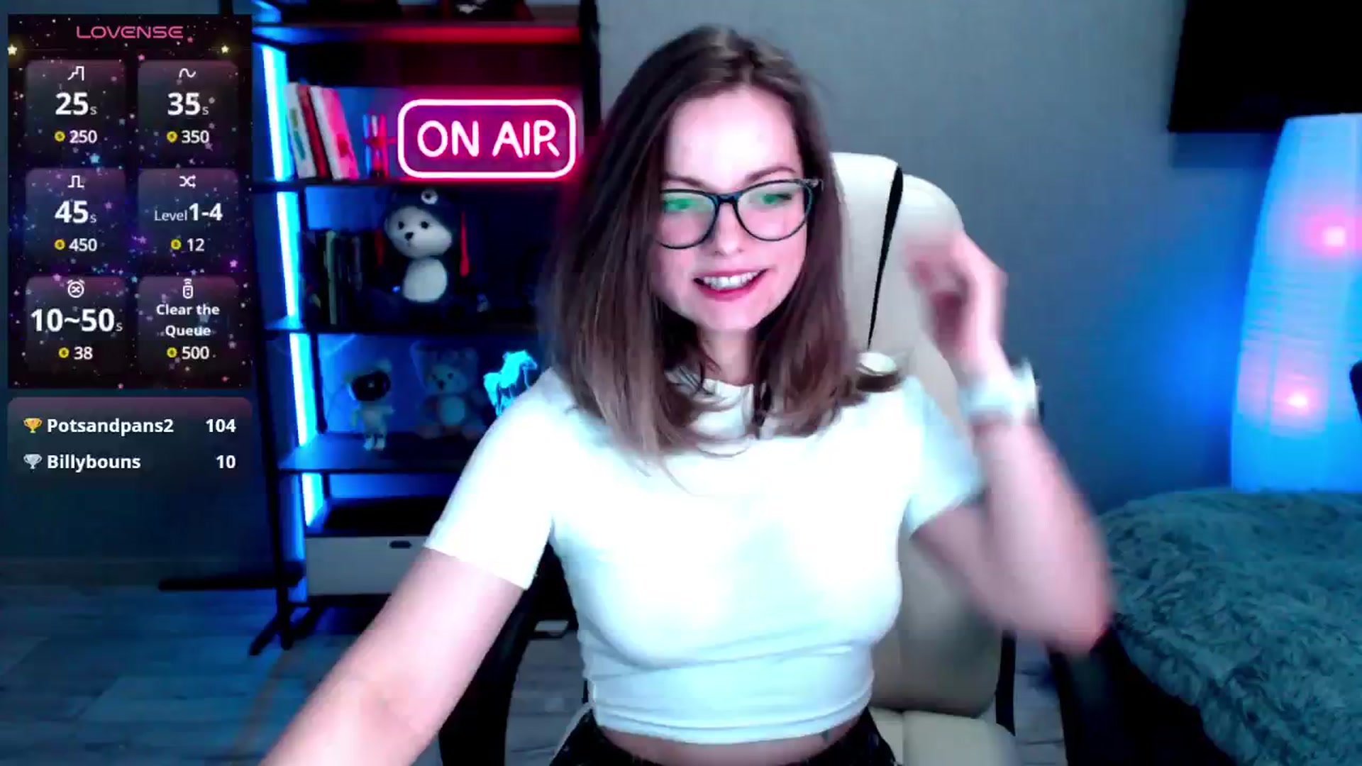 Gallery image thumbnail from MewTwo's myfreecams stream on, 02/10/2025, 15:20 image 11 of 20