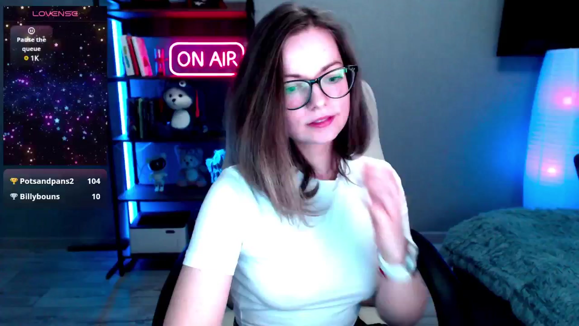 Gallery image thumbnail from MewTwo's myfreecams stream on, 02/10/2025, 15:20 image 20 of 20