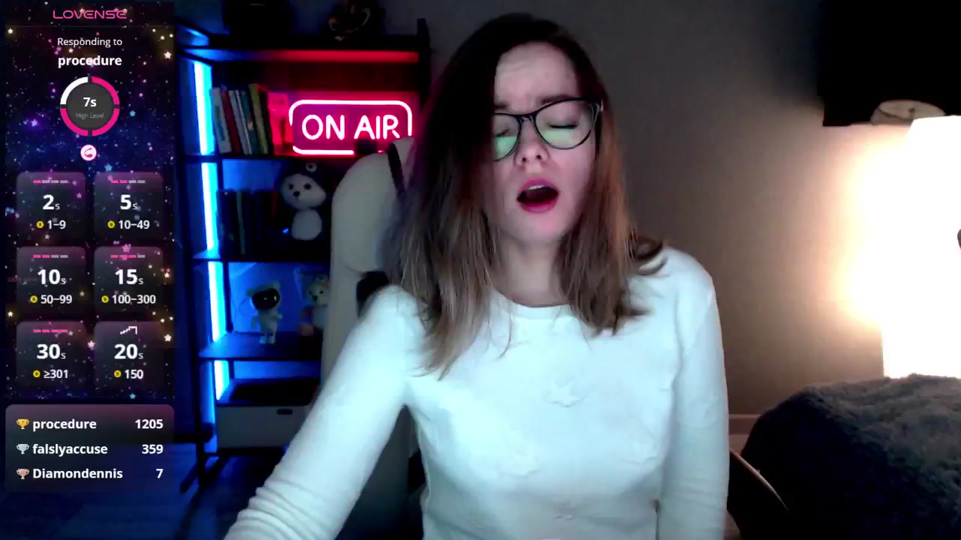 Gallery image thumbnail from MewTwo's myfreecams stream on, 02/14/2025, 08:32 image 6 of 20