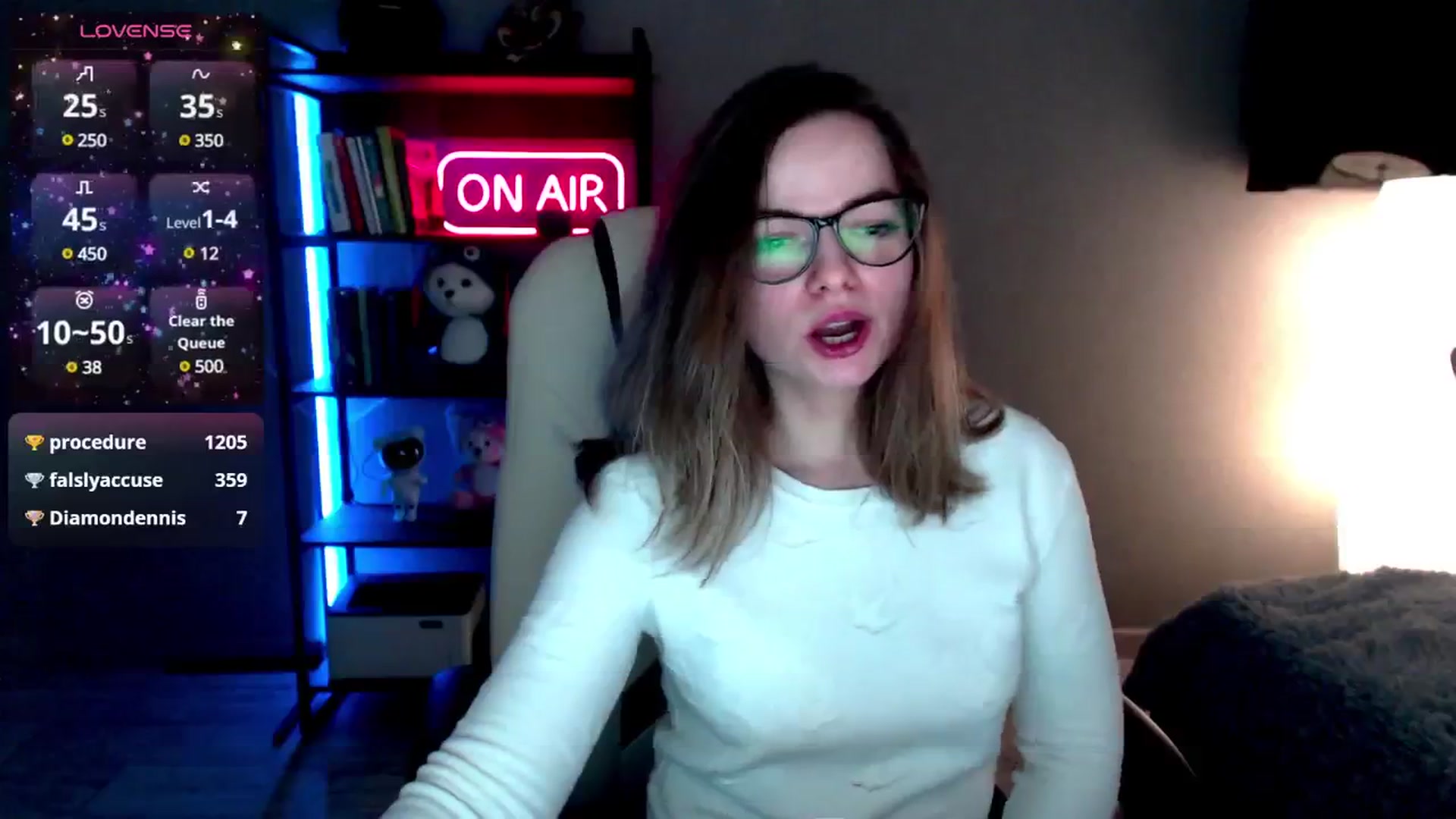 Gallery image thumbnail from MewTwo's myfreecams stream on, 02/14/2025, 08:32 image 7 of 20
