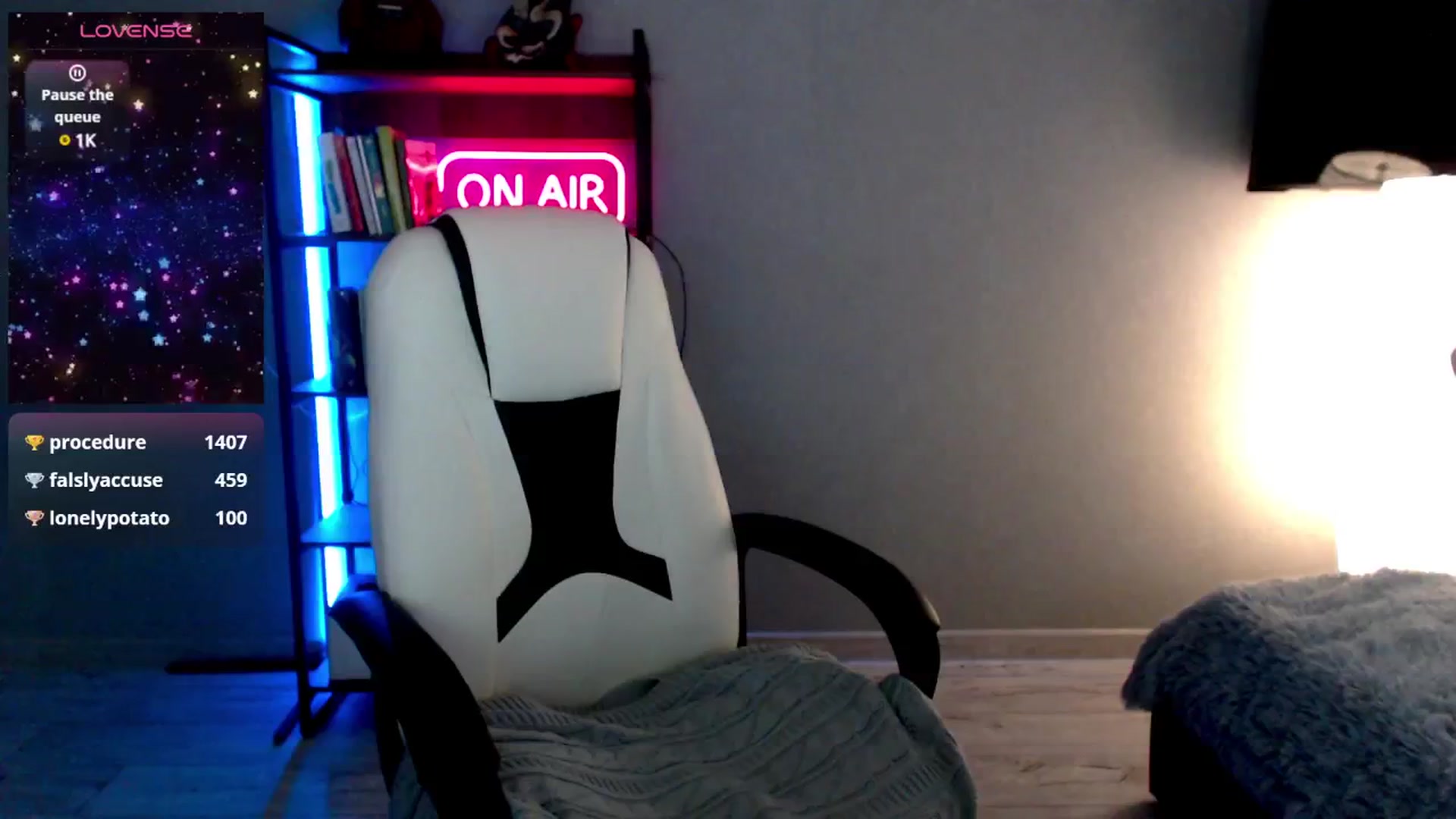 Gallery image thumbnail from MewTwo's myfreecams stream on, 02/14/2025, 08:32 image 14 of 20