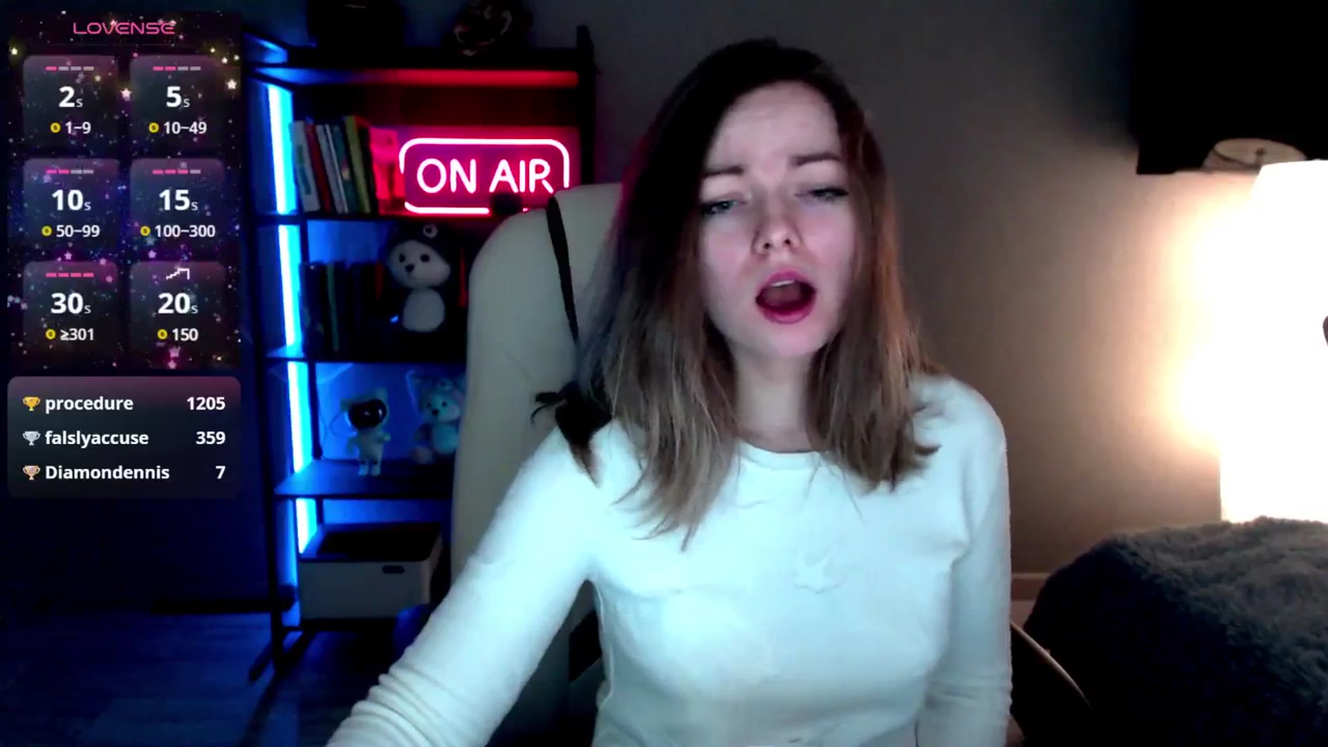 Gallery image thumbnail from MewTwo's myfreecams stream on, 02/14/2025, 08:32 image 9 of 20