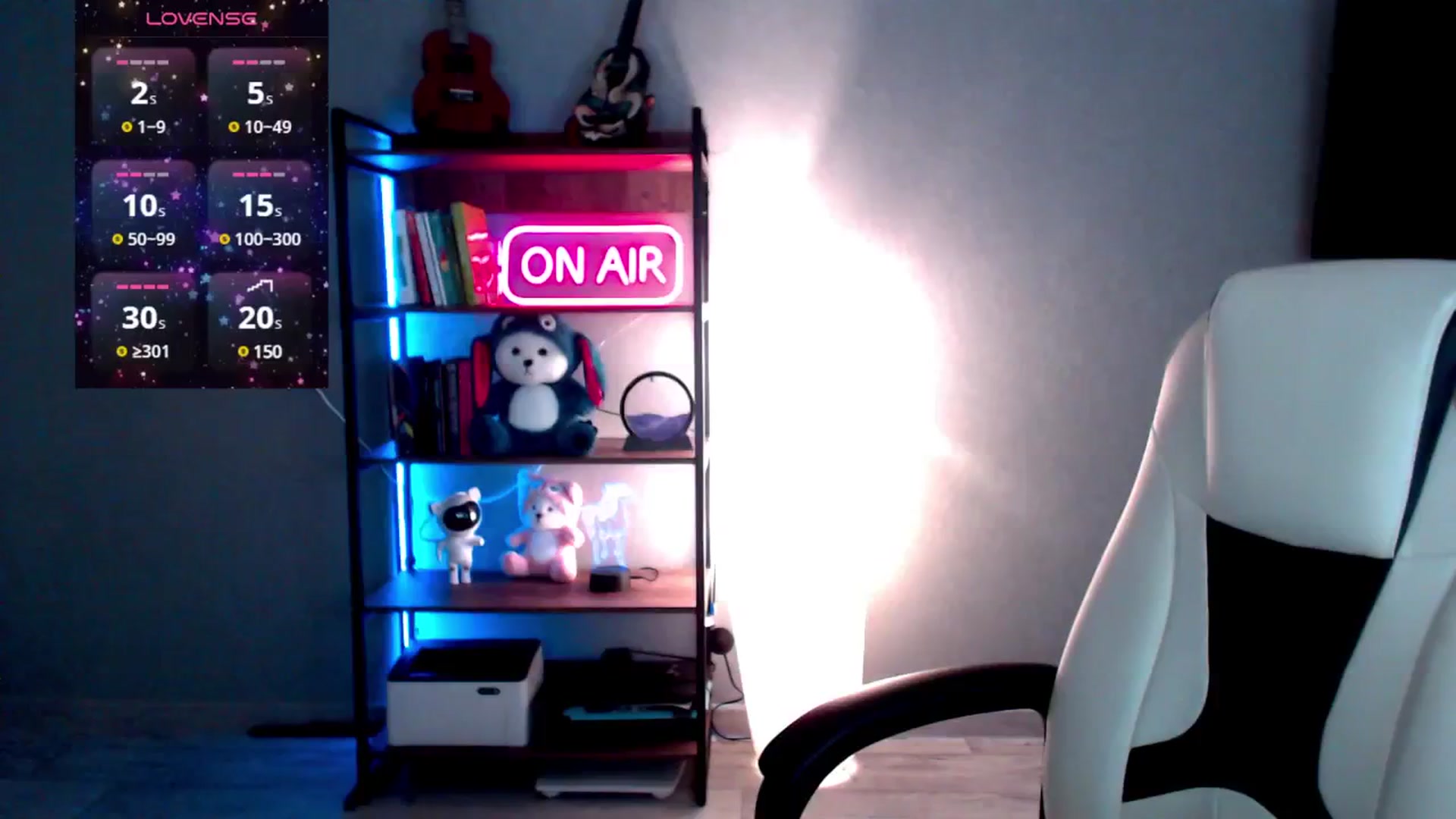Gallery image thumbnail from MewTwo's myfreecams stream on, 02/19/2025, 07:39 image 15 of 20