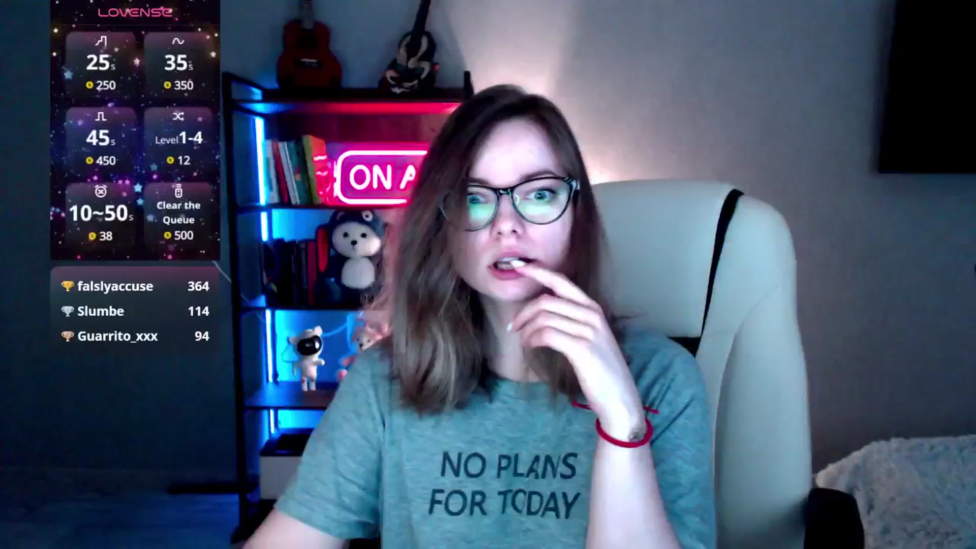 Gallery image thumbnail from MewTwo's myfreecams stream on, 02/19/2025, 07:39 image 11 of 20