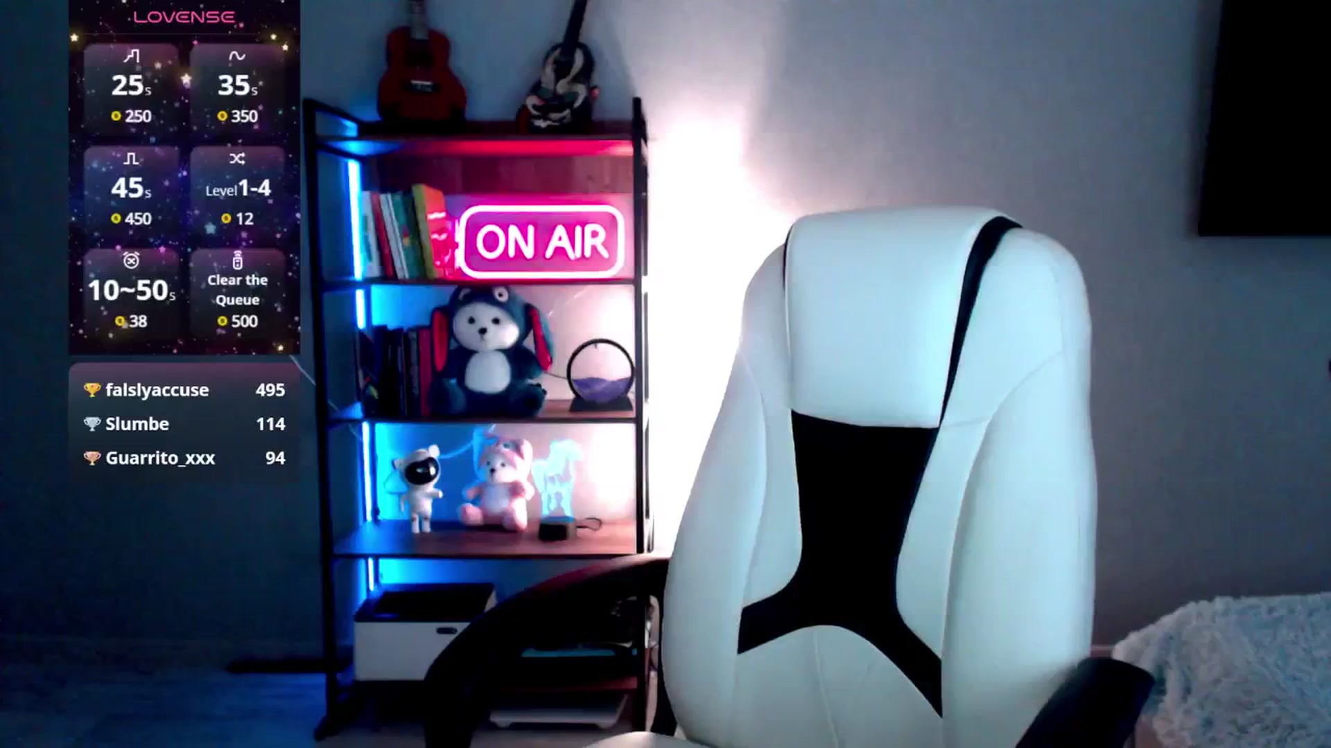 Gallery image thumbnail from MewTwo's myfreecams stream on, 02/19/2025, 08:14 image 1 of 20
