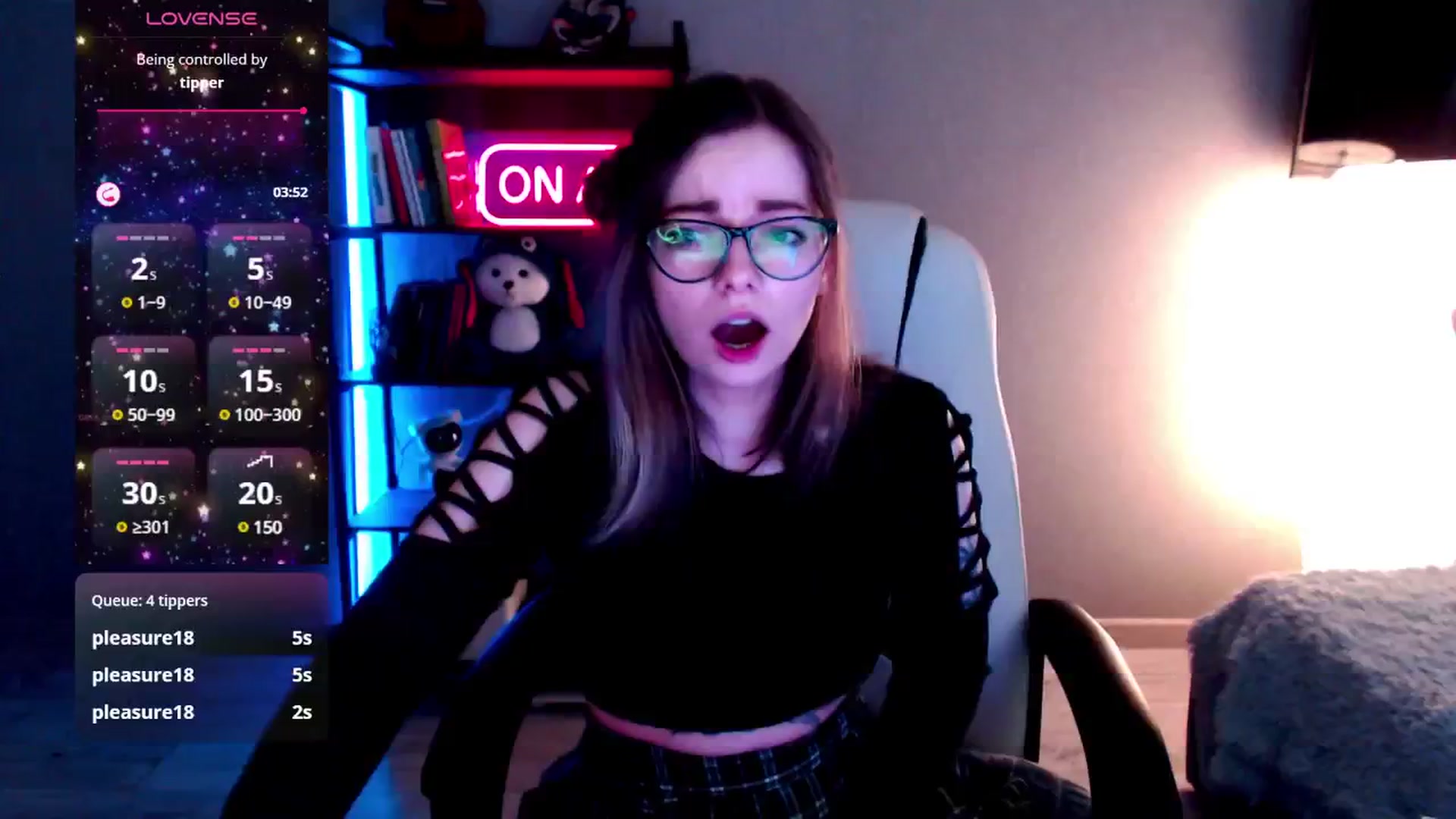 Gallery image thumbnail from MewTwo's myfreecams stream on, 02/20/2025, 07:47 image 14 of 20