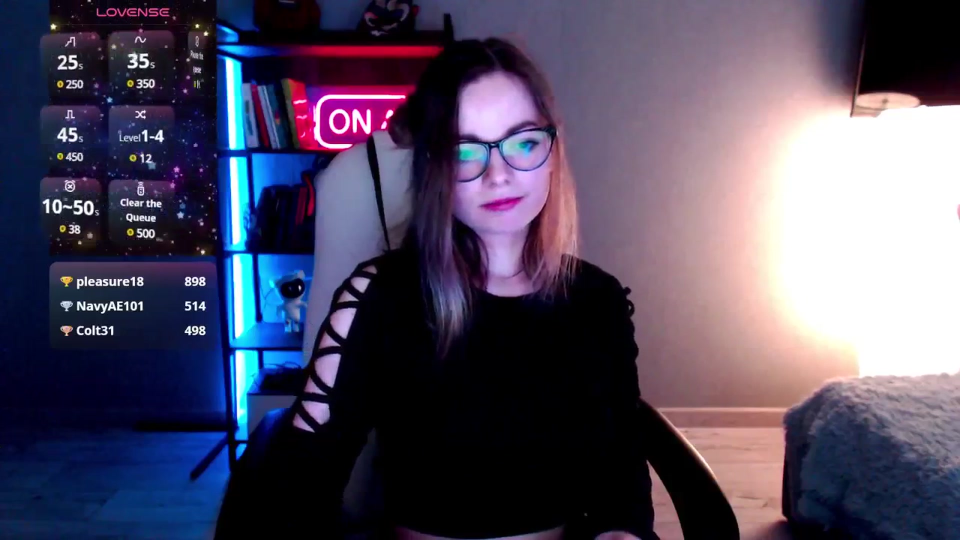 Gallery image thumbnail from MewTwo's myfreecams stream on, 02/20/2025, 08:33 image 15 of 20