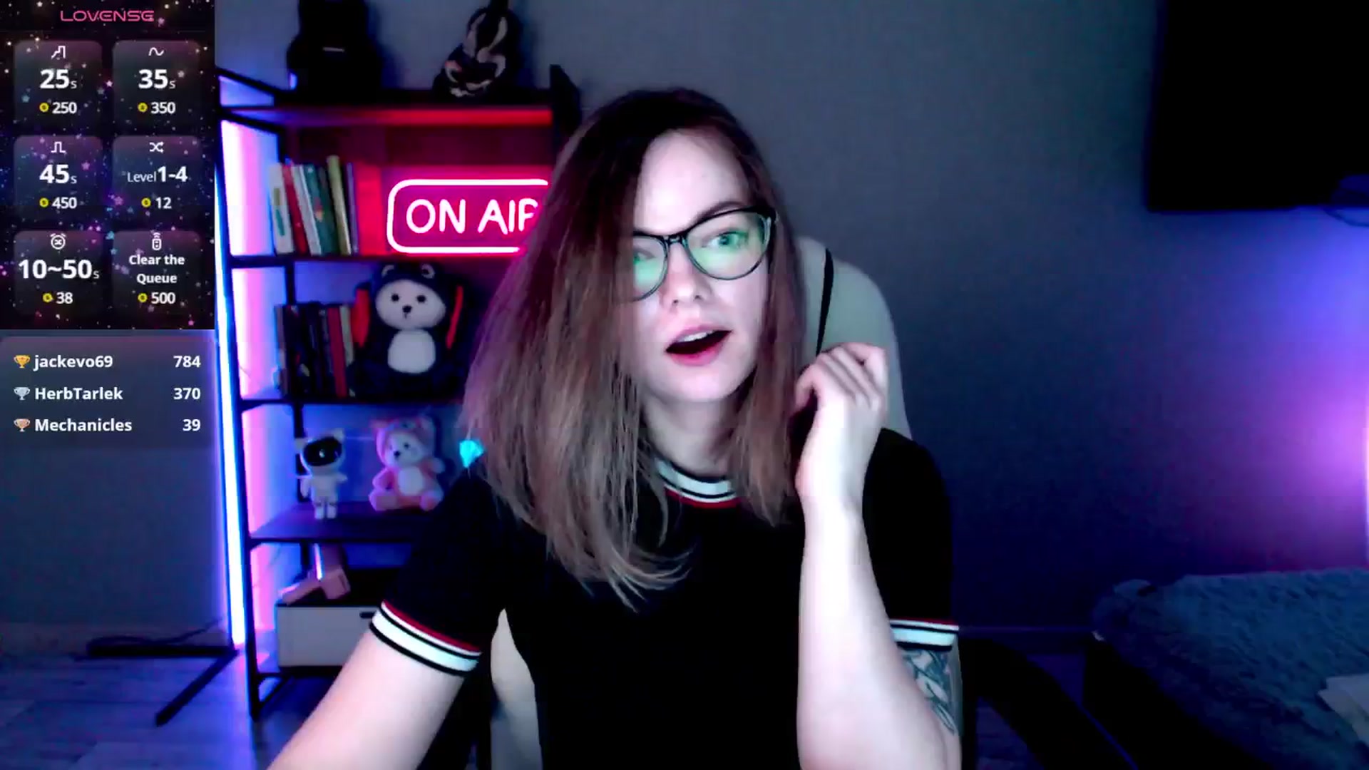 Gallery image thumbnail from MewTwo's myfreecams stream on, 02/25/2025, 08:24 image 18 of 20