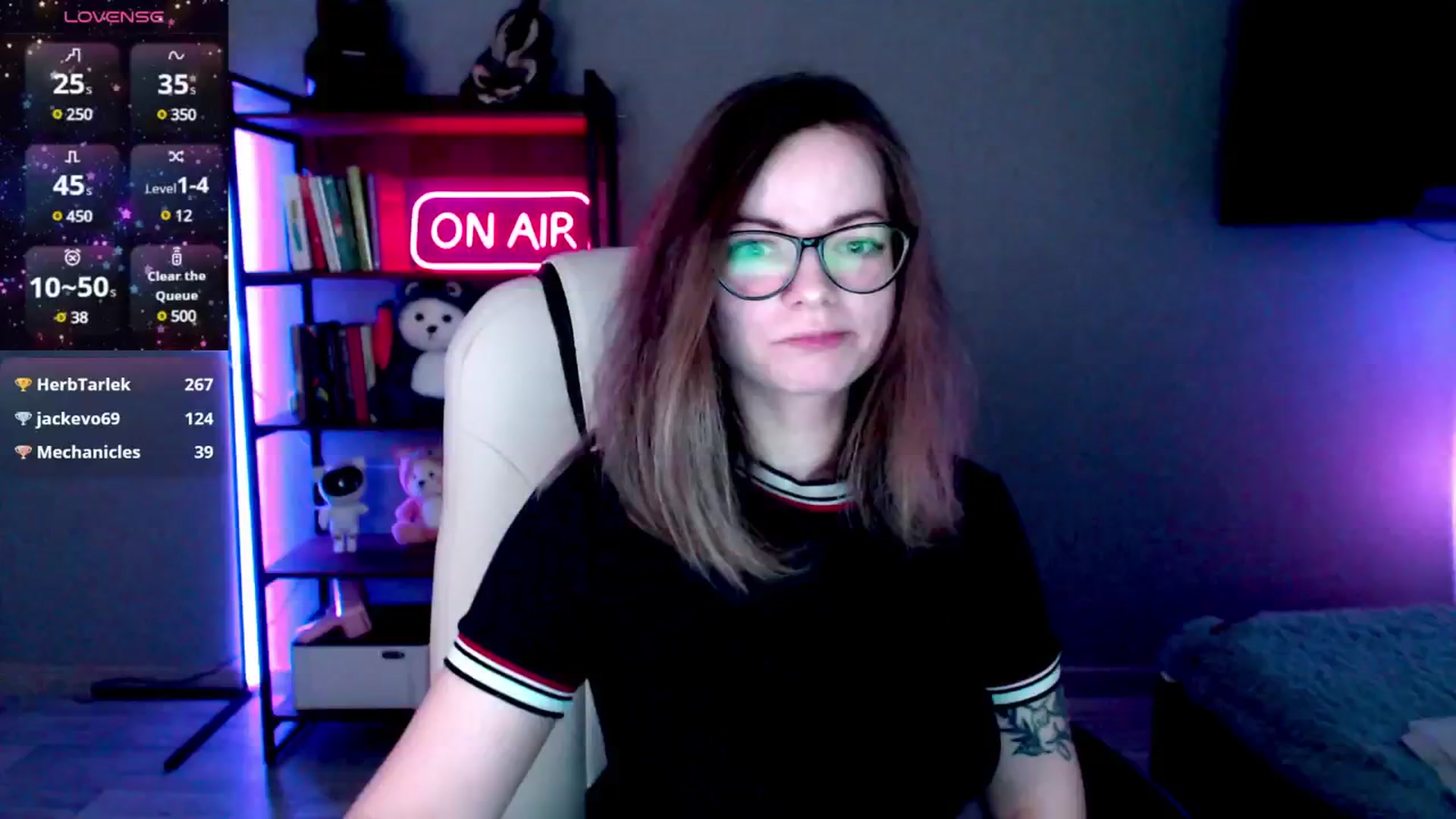 Gallery image thumbnail from MewTwo's myfreecams stream on, 02/25/2025, 08:24 image 2 of 20