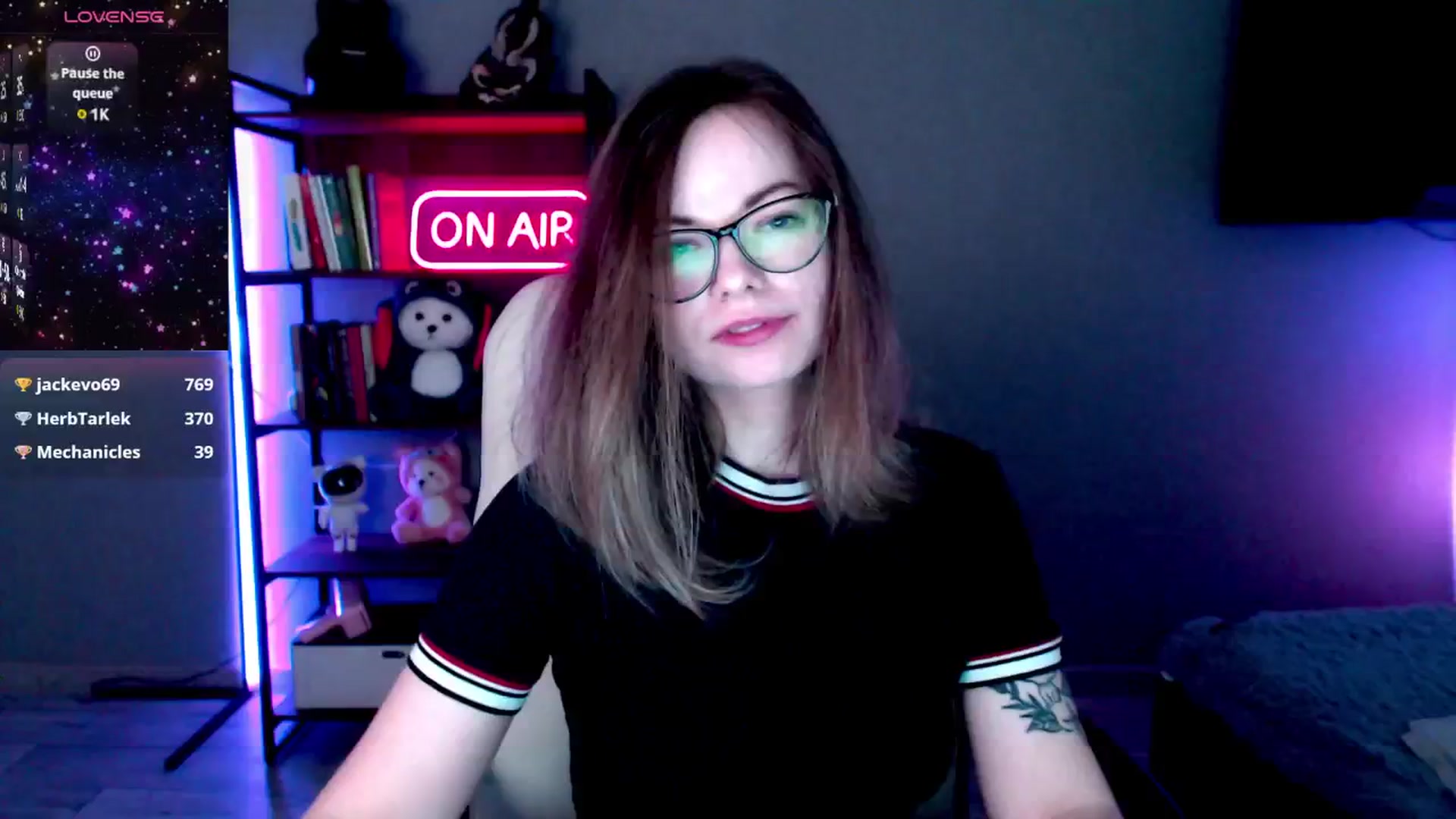 Gallery image thumbnail from MewTwo's myfreecams stream on, 02/25/2025, 08:24 image 15 of 20