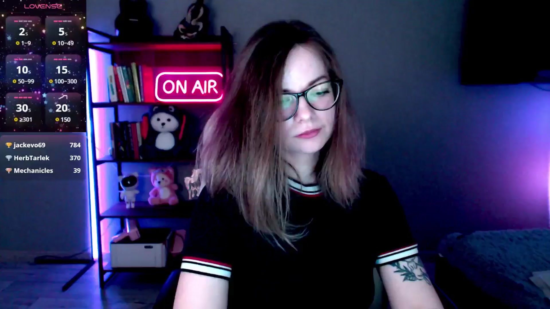 Gallery image thumbnail from MewTwo's myfreecams stream on, 02/25/2025, 08:24 image 17 of 20