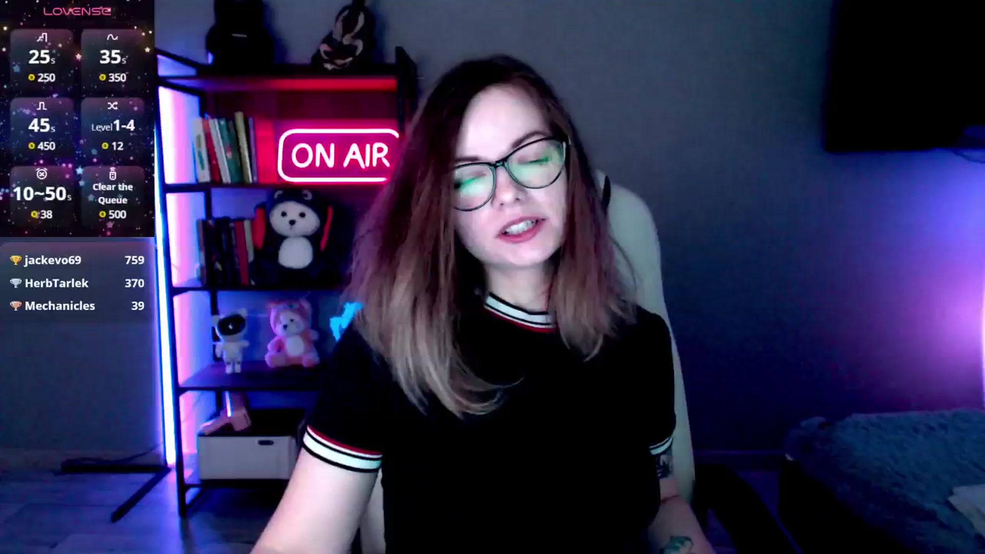 Gallery image thumbnail from MewTwo's myfreecams stream on, 02/25/2025, 08:24 image 14 of 20