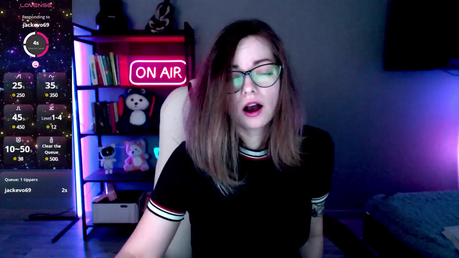 Gallery image thumbnail from MewTwo's myfreecams stream on, 02/25/2025, 08:24 image 7 of 20