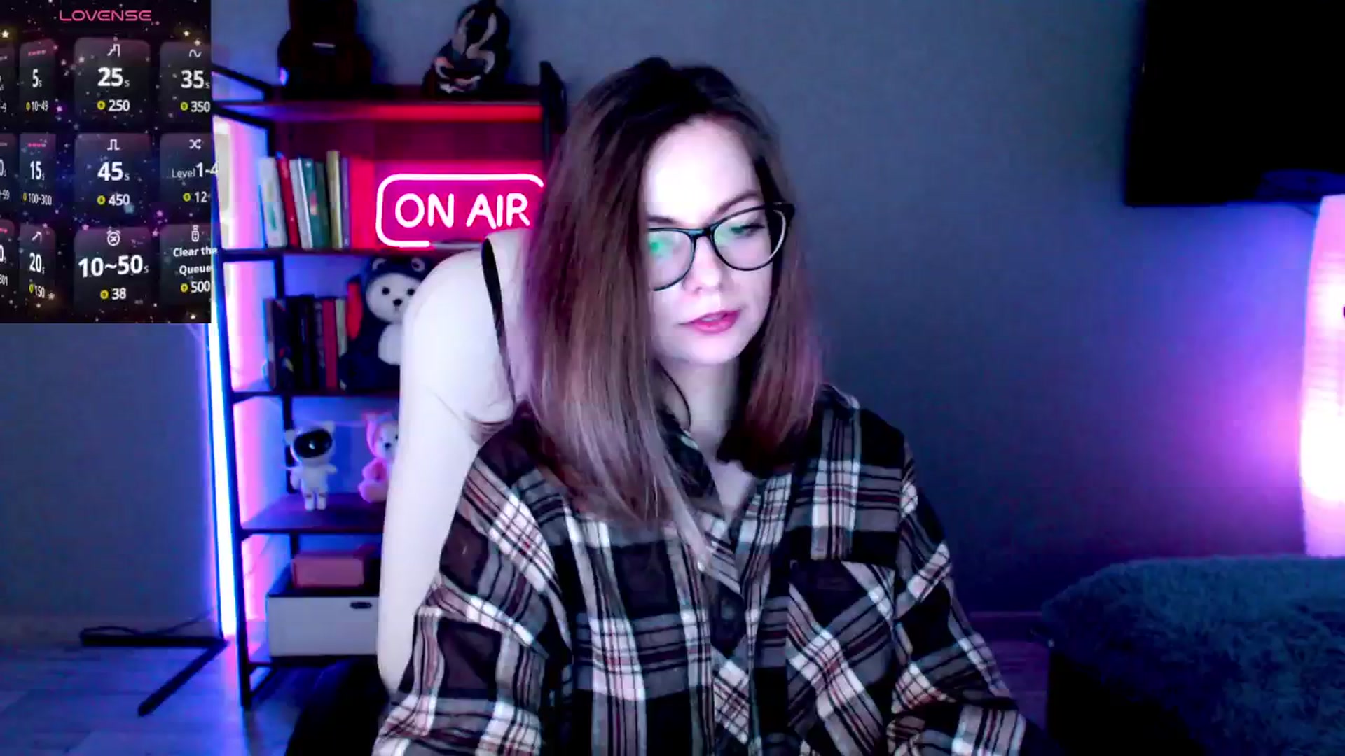 Gallery image thumbnail from MewTwo's myfreecams stream on, 02/26/2025, 08:16 image 4 of 20