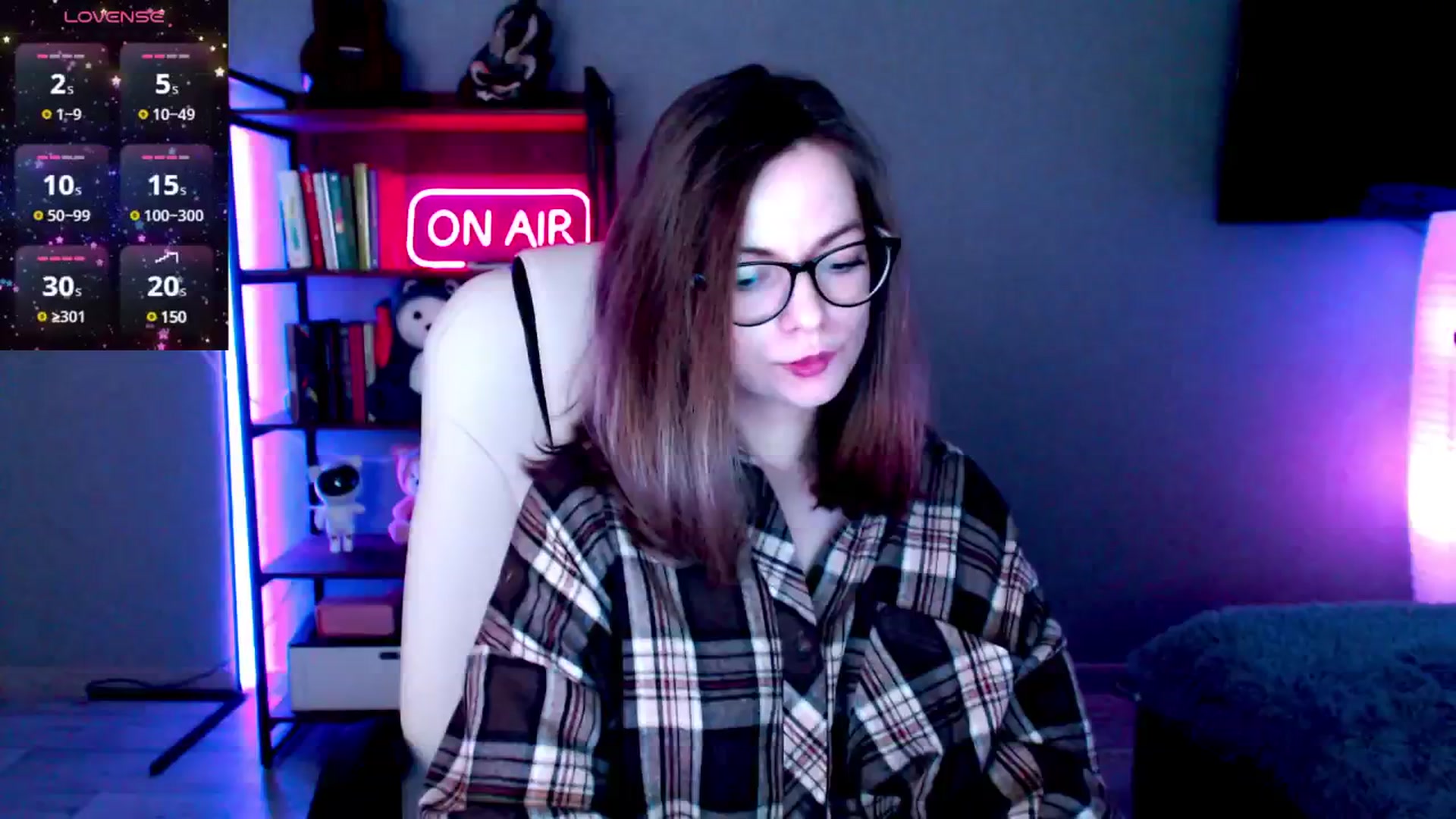 Gallery image thumbnail from MewTwo's myfreecams stream on, 02/26/2025, 08:16 image 20 of 20