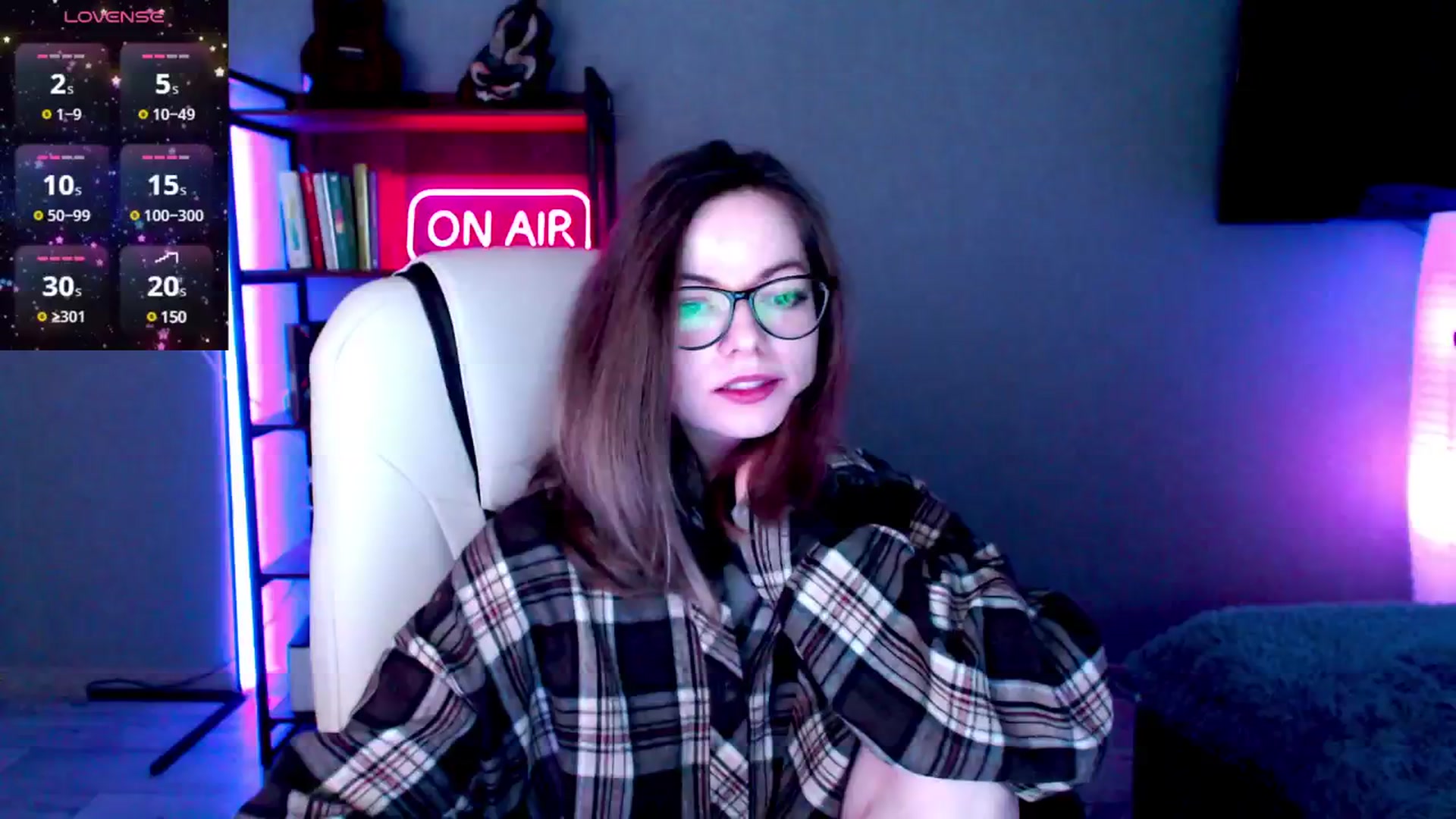Gallery image thumbnail from MewTwo's myfreecams stream on, 02/26/2025, 08:16 image 2 of 20
