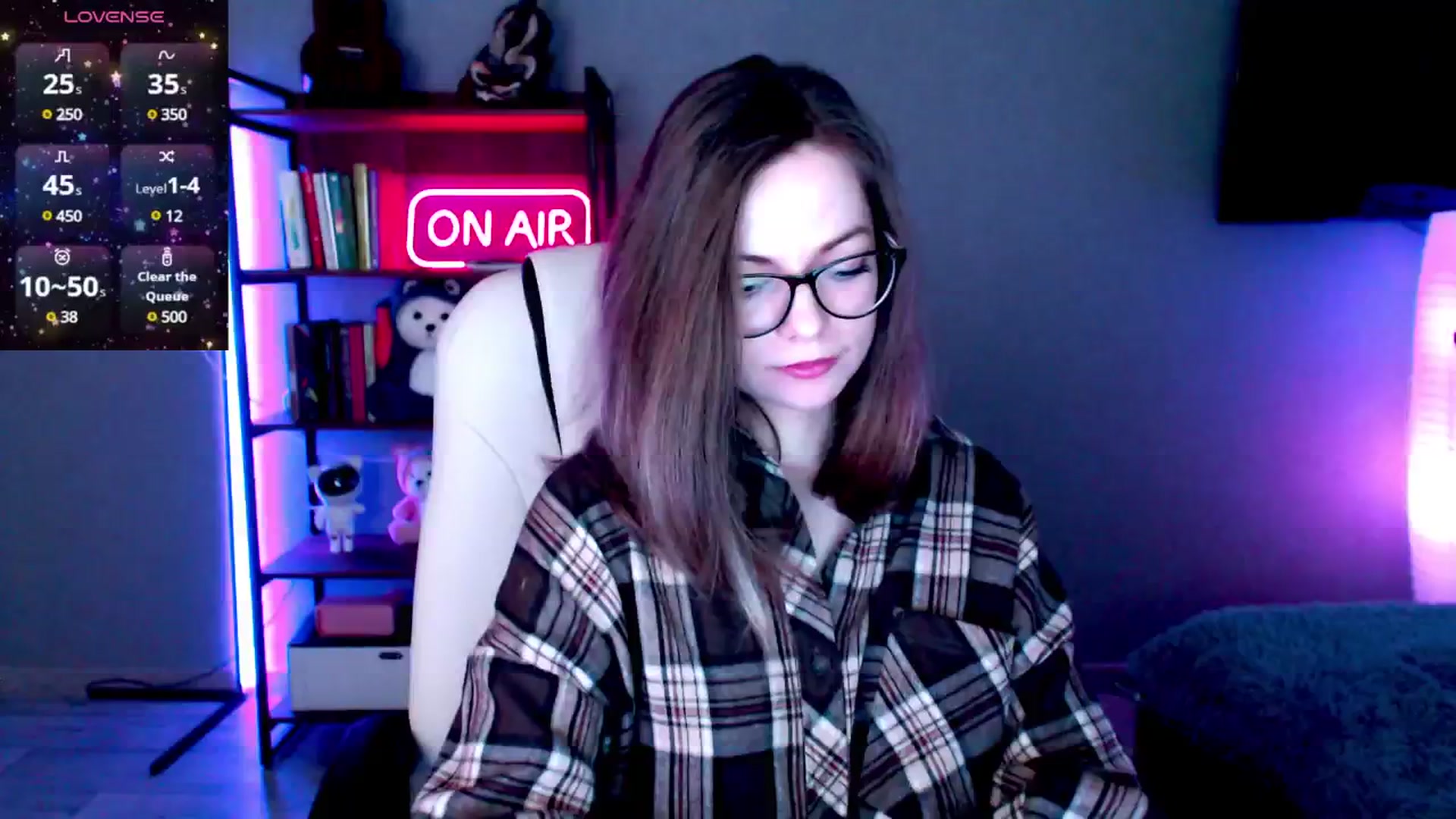 Gallery image thumbnail from MewTwo's myfreecams stream on, 02/26/2025, 08:16 image 5 of 20
