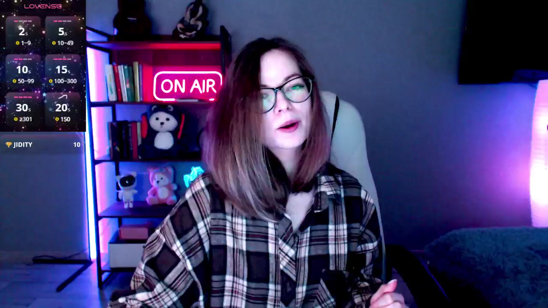 Gallery image thumbnail from MewTwo's myfreecams stream on, 02/26/2025, 08:43 image 16 of 20