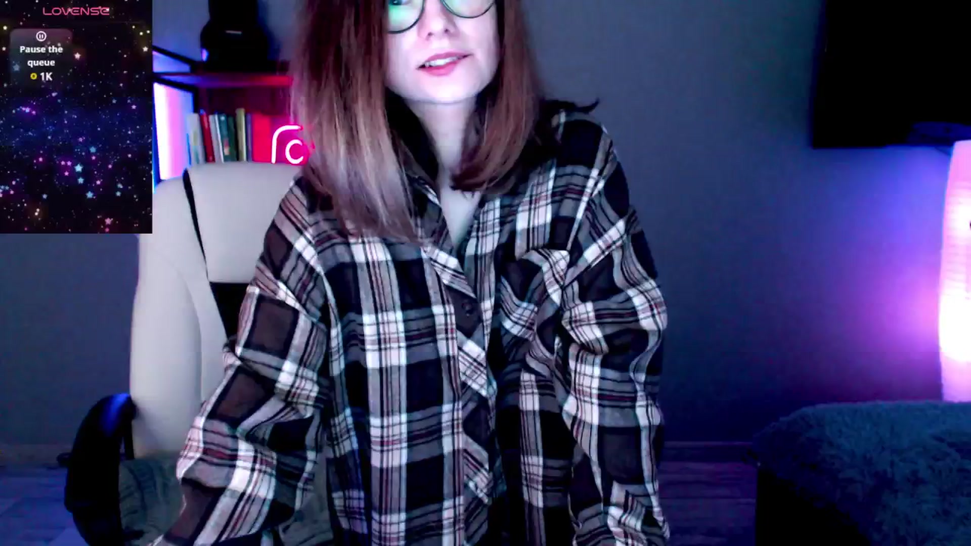 Gallery image thumbnail from MewTwo's myfreecams stream on, 02/26/2025, 08:43 image 5 of 20