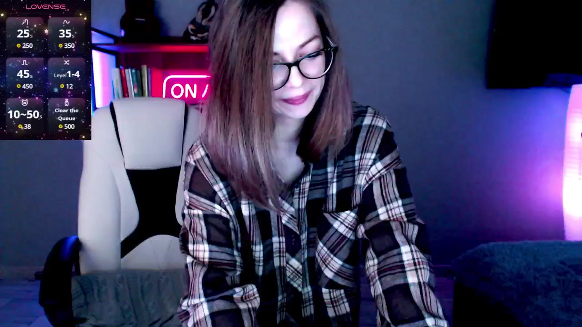 Gallery image thumbnail from MewTwo's myfreecams stream on, 02/26/2025, 08:43 image 2 of 20