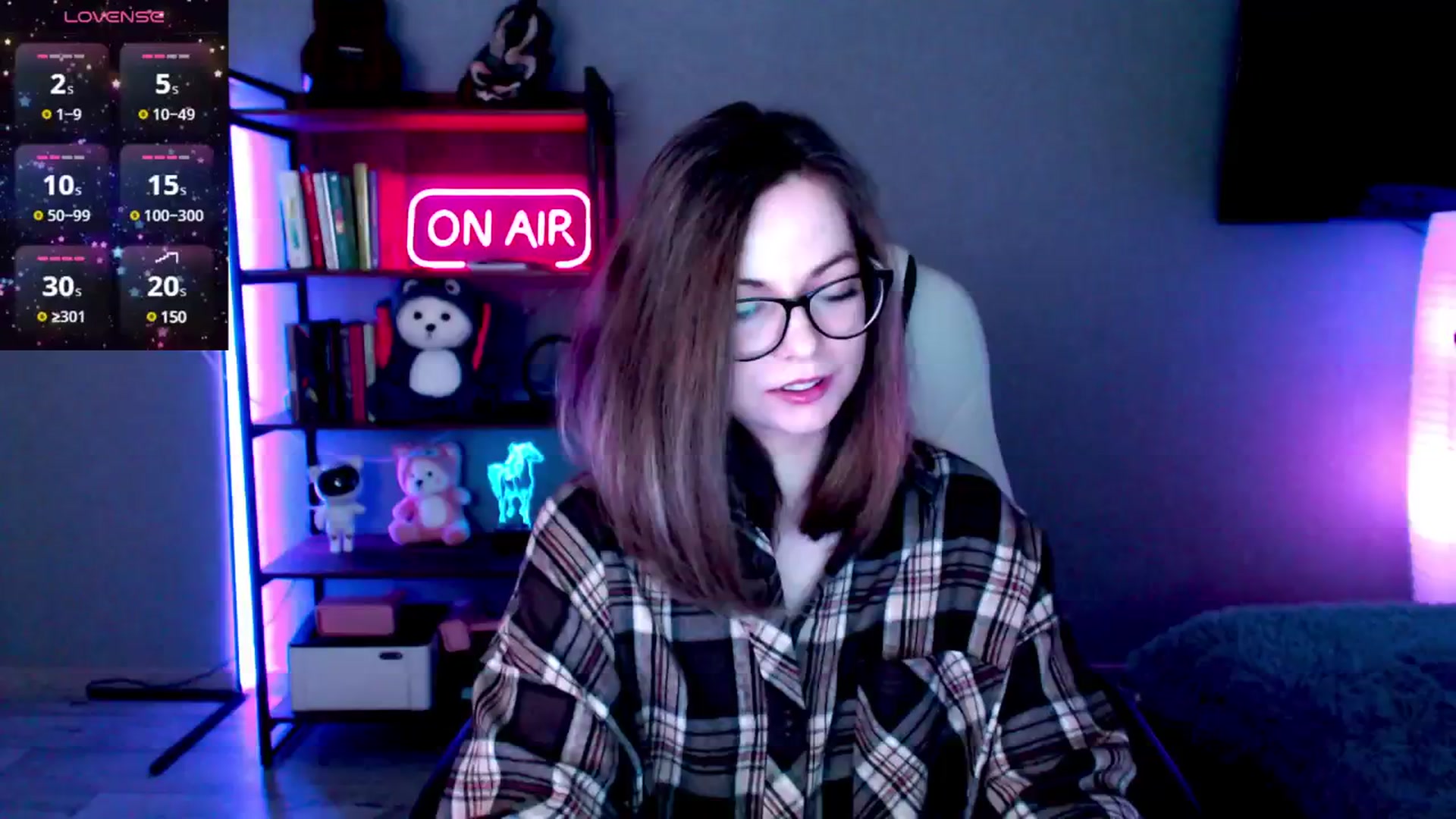 Gallery image thumbnail from MewTwo's myfreecams stream on, 02/26/2025, 08:43 image 9 of 20
