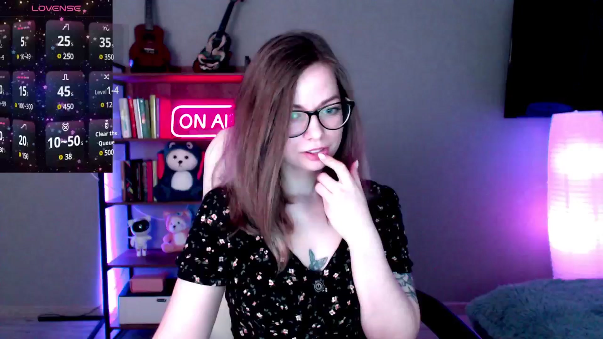 Gallery image thumbnail from MewTwo's myfreecams stream on, 02/27/2025, 09:21 image 10 of 20