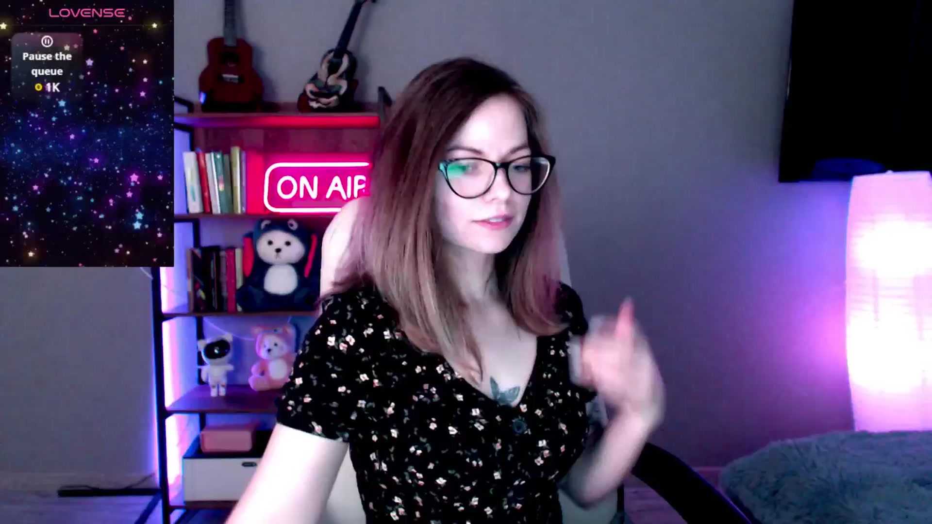 Gallery image thumbnail from MewTwo's myfreecams stream on, 02/27/2025, 09:21 image 18 of 20