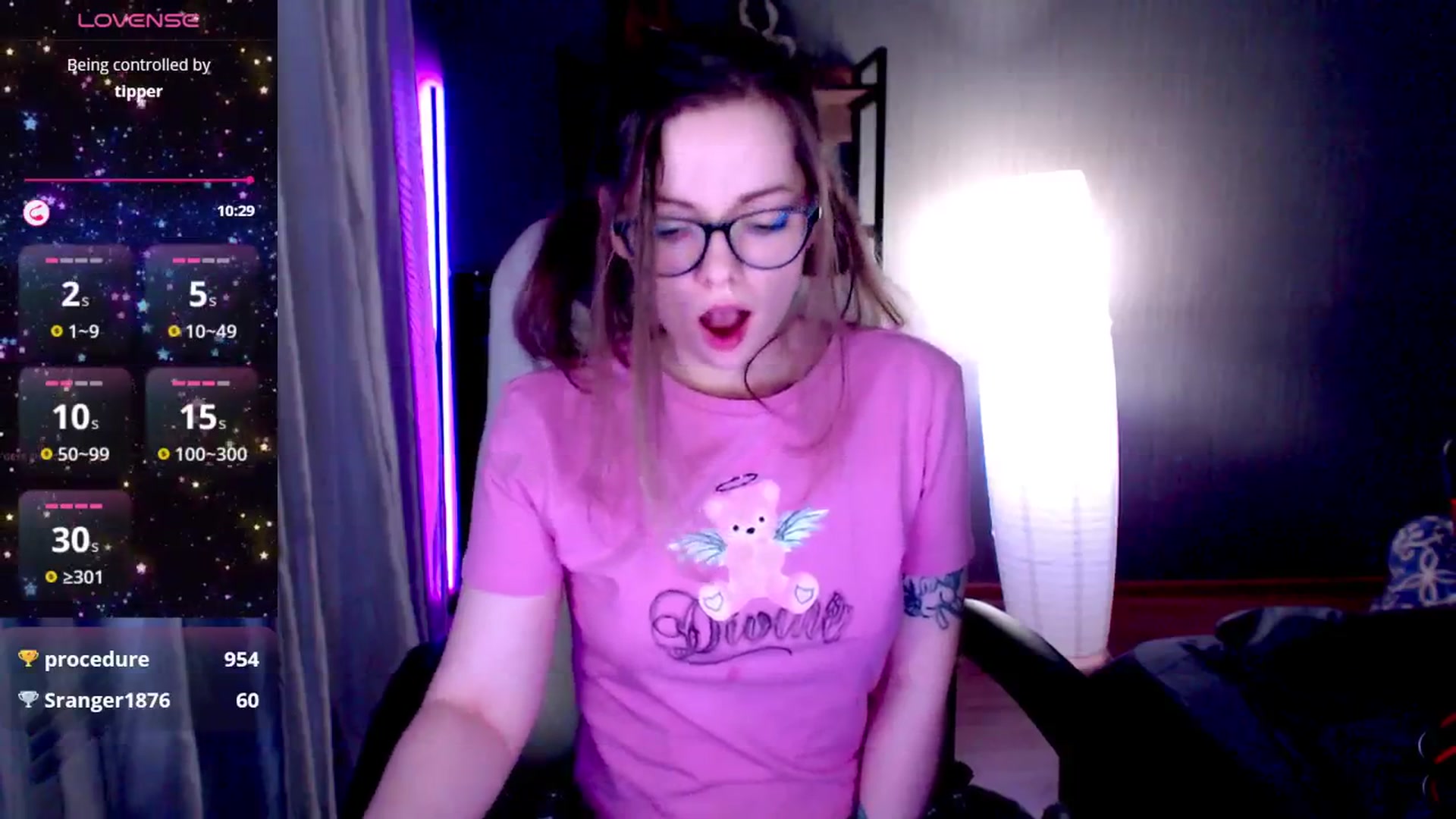 Gallery image thumbnail from MewTwo's myfreecams stream on, 04/05/2025, 23:06 image 10 of 20