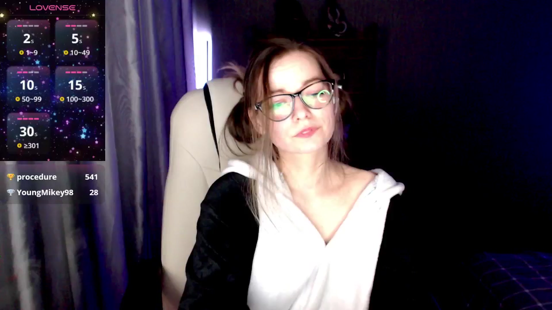 Gallery image thumbnail from MewTwo's myfreecams stream on, 04/29/2025, 20:25 image 11 of 20