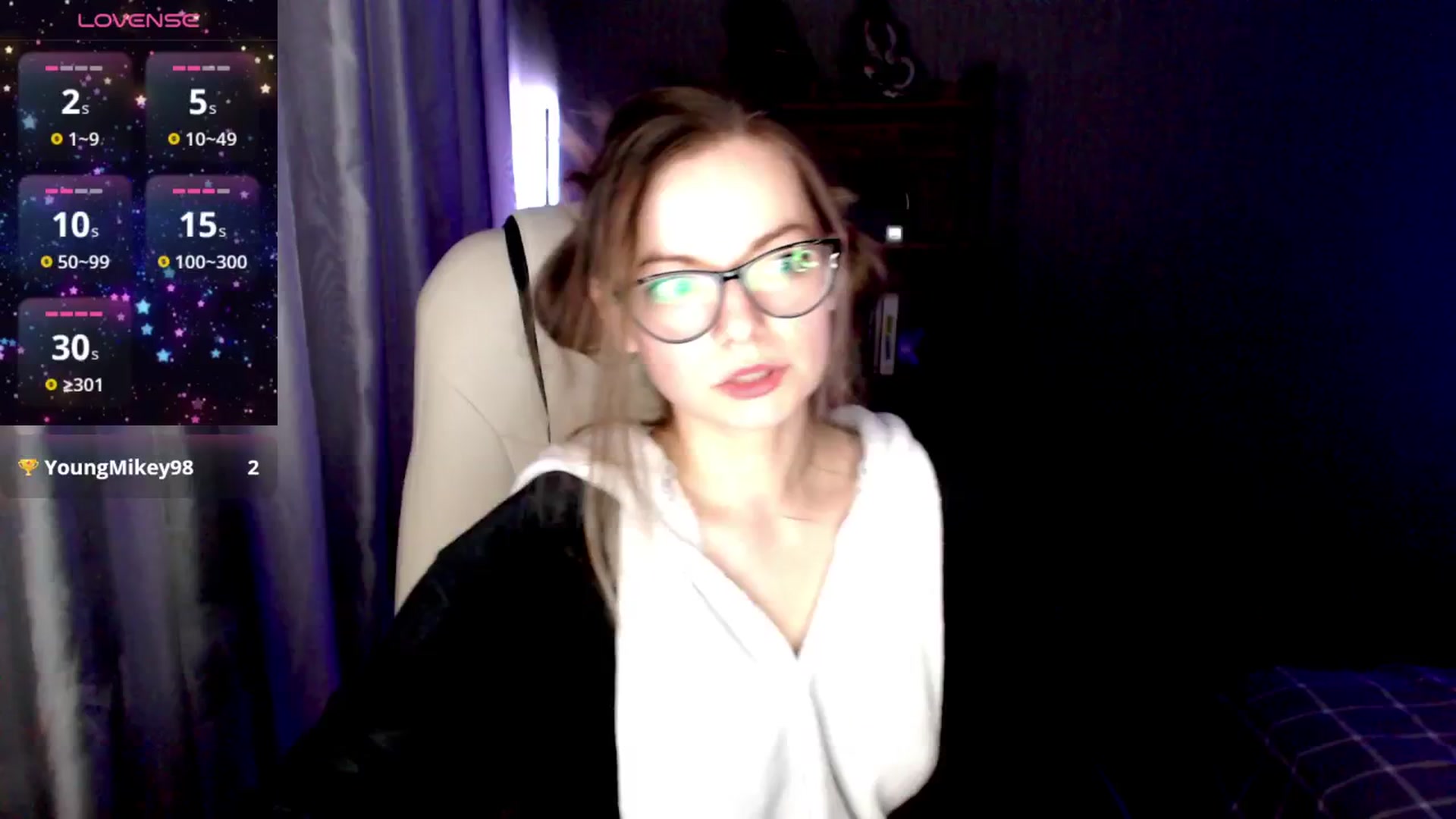 Gallery image thumbnail from MewTwo's myfreecams stream on, 04/29/2025, 20:25 image 2 of 20