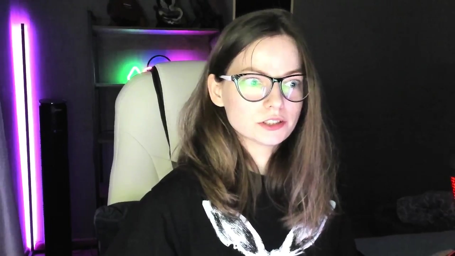 Gallery image thumbnail from MewTwo's myfreecams stream on, 05/24/2025, 23:06 image 20 of 20