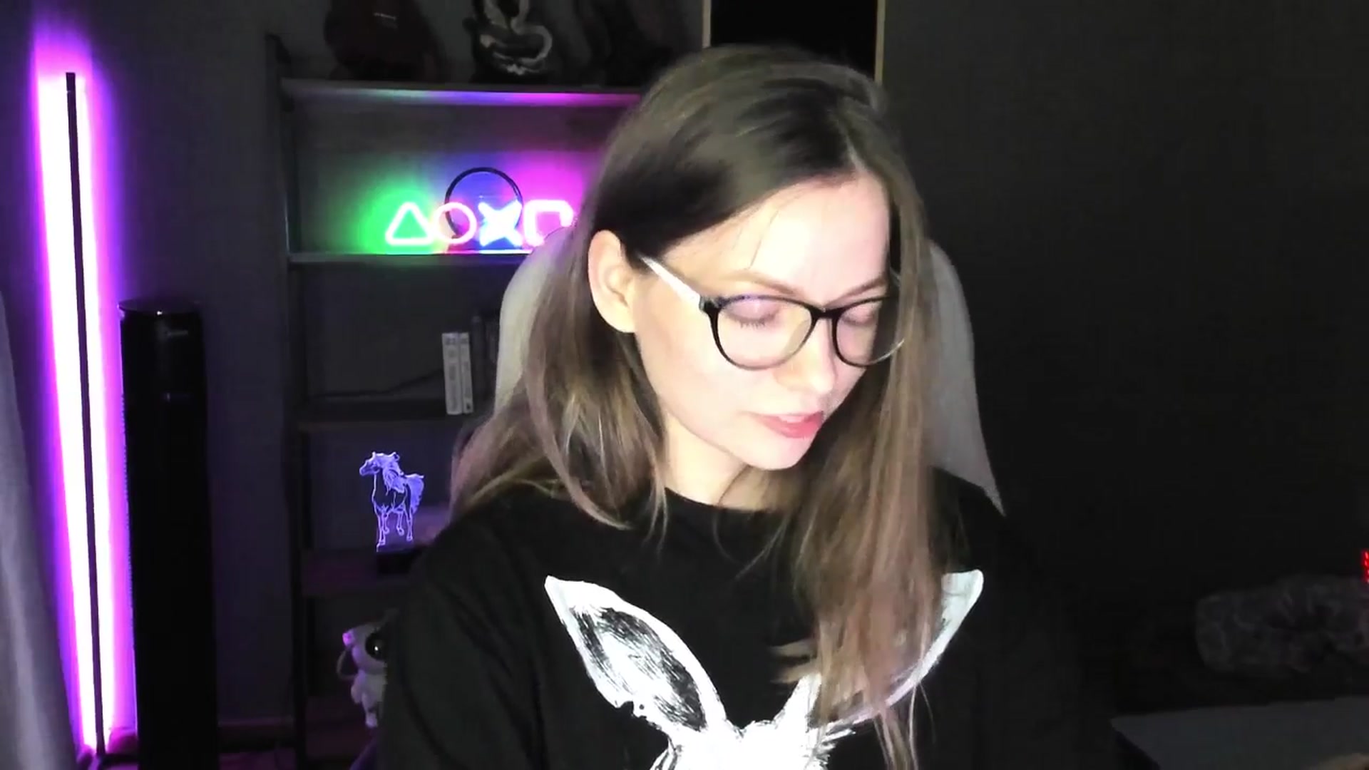 Gallery image thumbnail from MewTwo's myfreecams stream on, 05/24/2025, 23:06 image 8 of 20