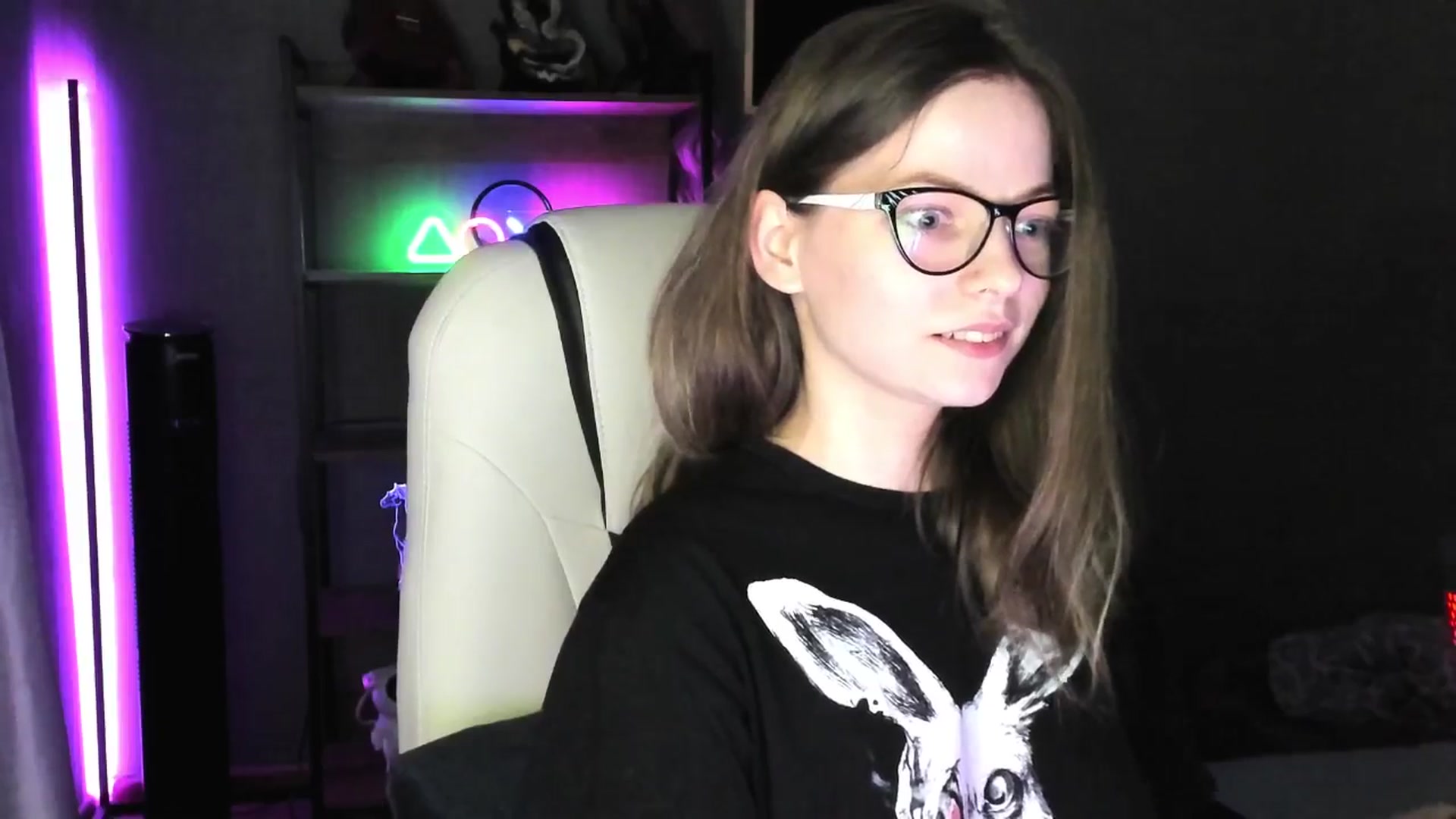 Gallery image thumbnail from MewTwo's myfreecams stream on, 05/24/2025, 23:06 image 6 of 20